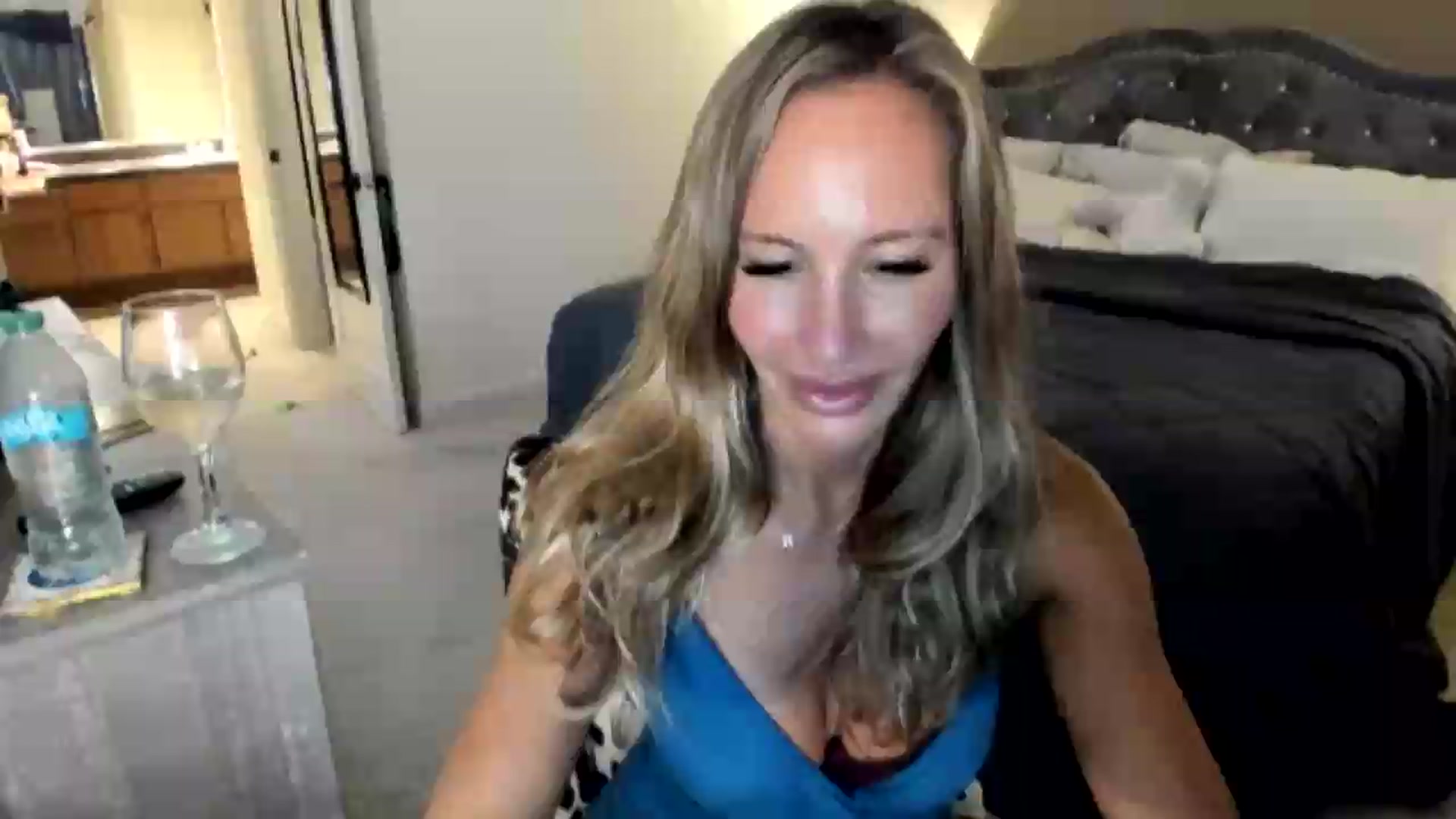 Gallery image thumbnail from Candice_Cayne's myfreecams stream on, 05/12/2026, 06:33 image 8 of 20
