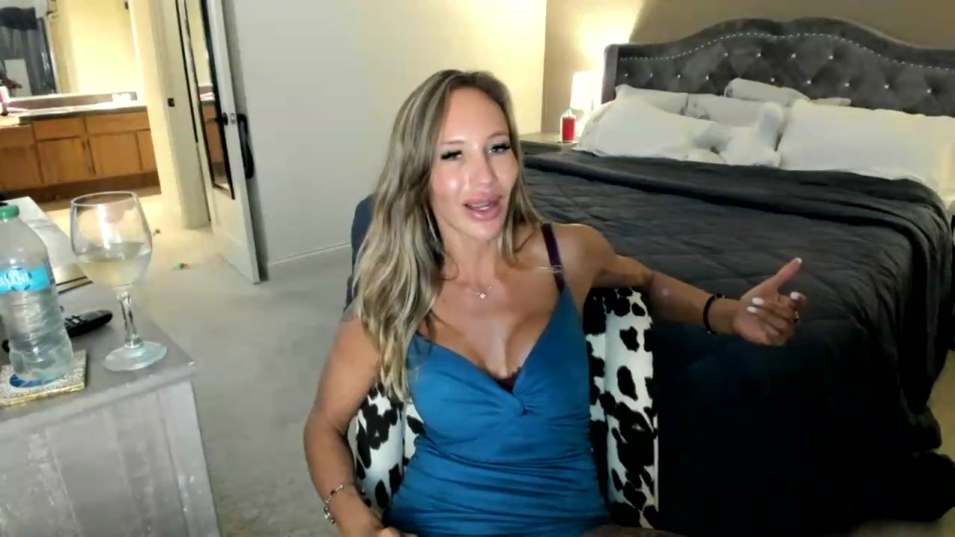 Gallery image thumbnail from Candice_Cayne's myfreecams stream on, 05/12/2026, 06:33 image 11 of 20