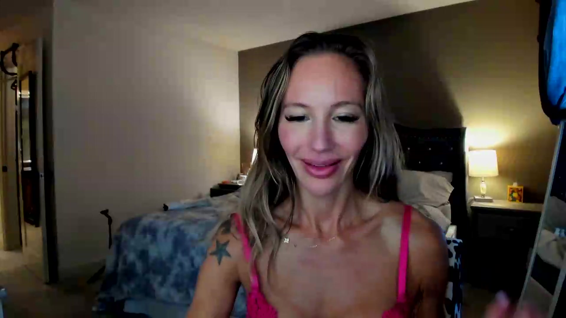 Gallery image thumbnail from Candice_Cayne's myfreecams stream on, 06/29/2026, 24:37 image 13 of 20