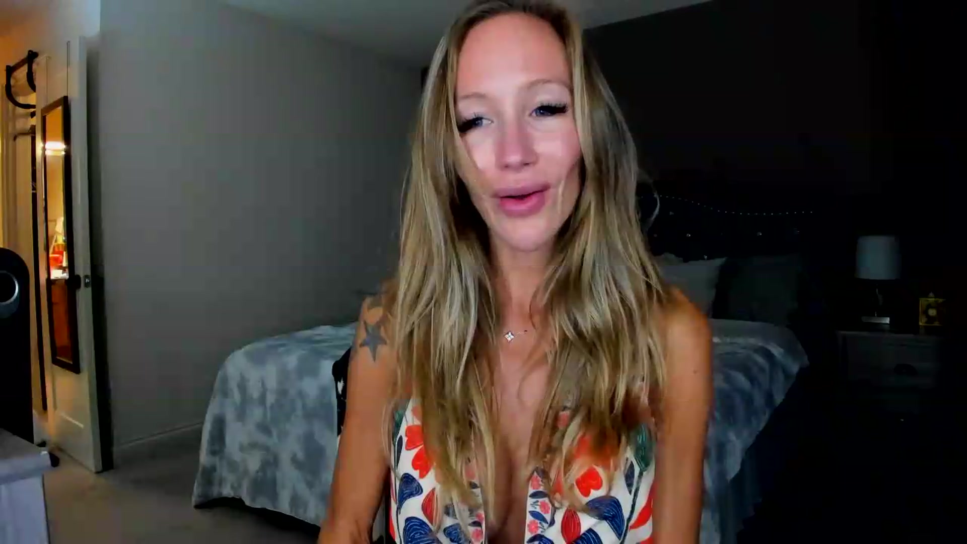 Gallery image thumbnail from Candice_Cayne's myfreecams stream on, 09/08/2026, 02:59 image 7 of 20