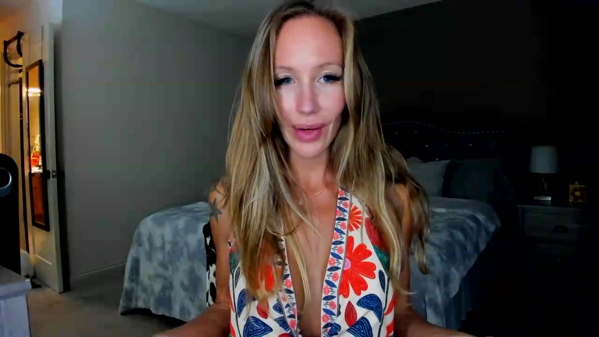 Gallery image thumbnail from Candice_Cayne's myfreecams stream on, 09/08/2026, 02:59 image 5 of 20