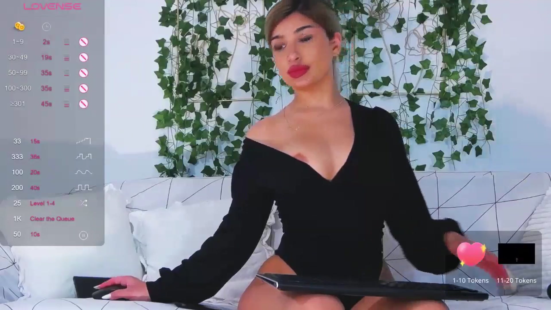 Gallery image thumbnail from Candy1's myfreecams stream on, 07/07/2024, 18:45 image 2 of 20