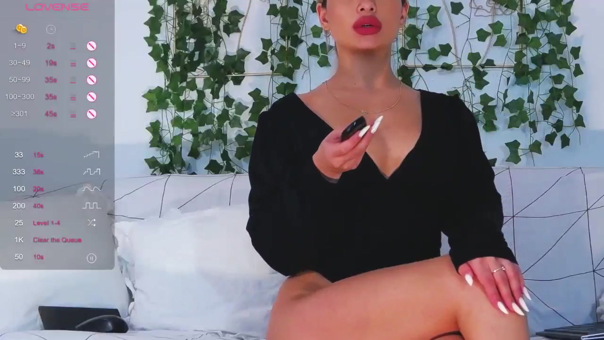 Gallery image thumbnail from Candy1's myfreecams stream on, 07/07/2024, 18:45 image 4 of 20
