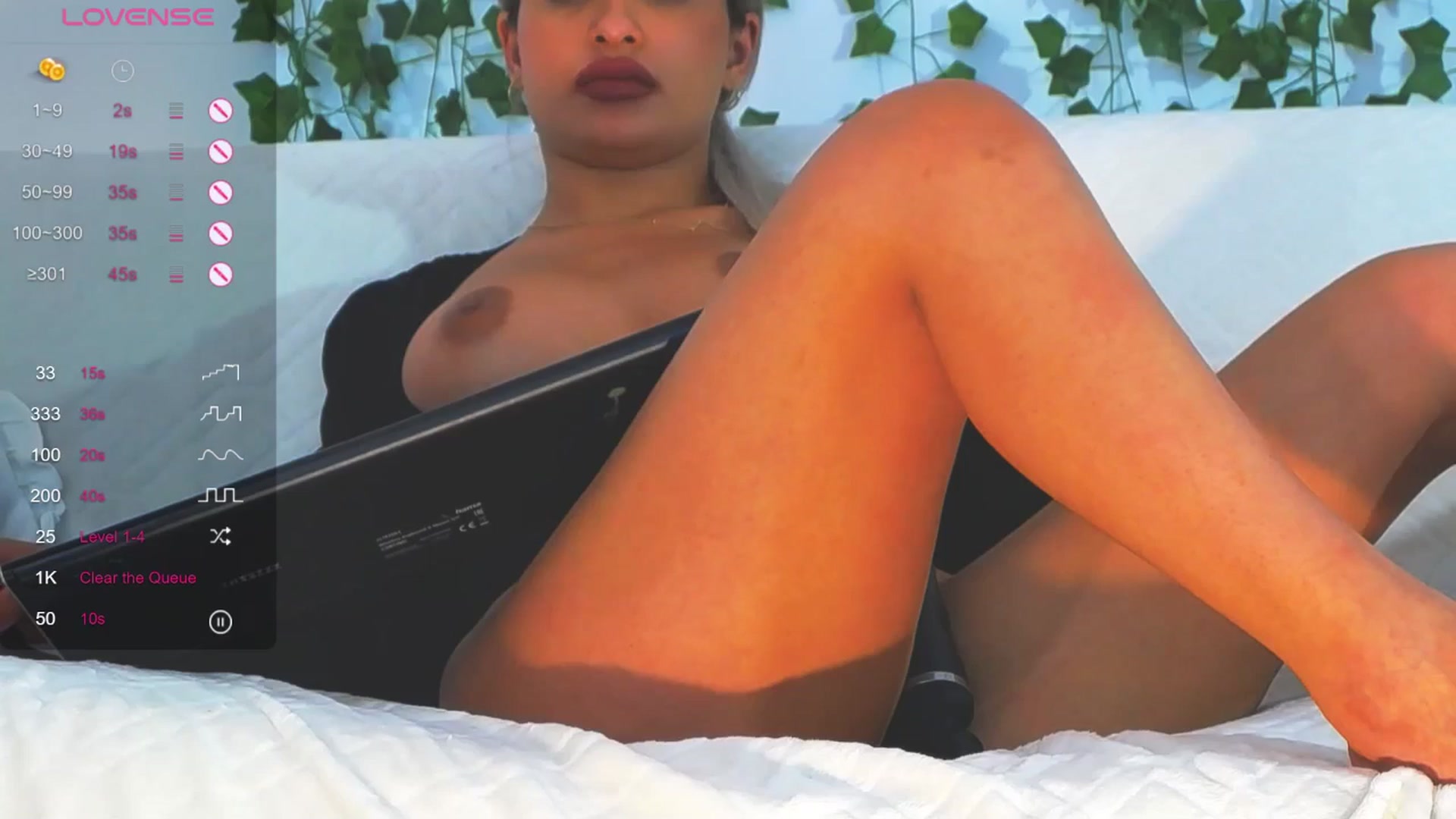 Gallery image thumbnail from Candy1's myfreecams stream on, 07/10/2024, 21:31 image 12 of 20