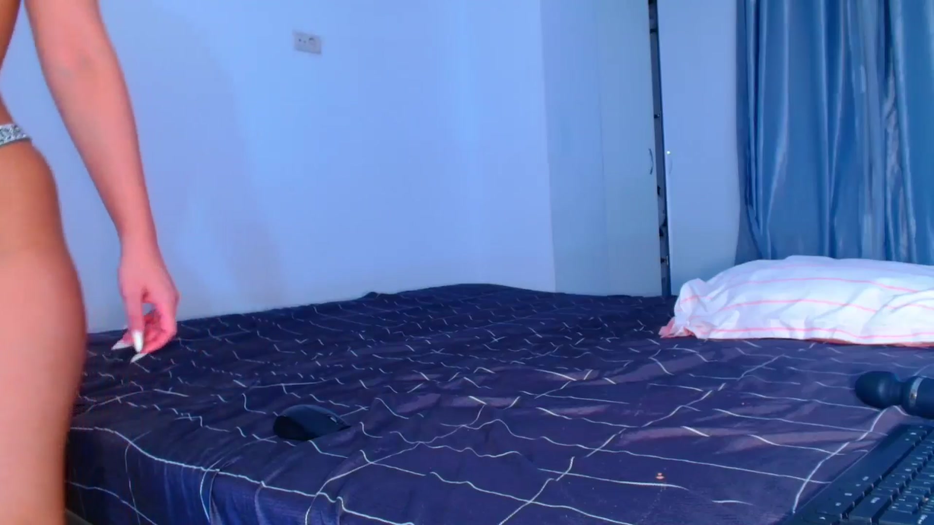 Gallery image thumbnail from Candy1's myfreecams stream on, 07/21/2024, 19:42 image 6 of 20
