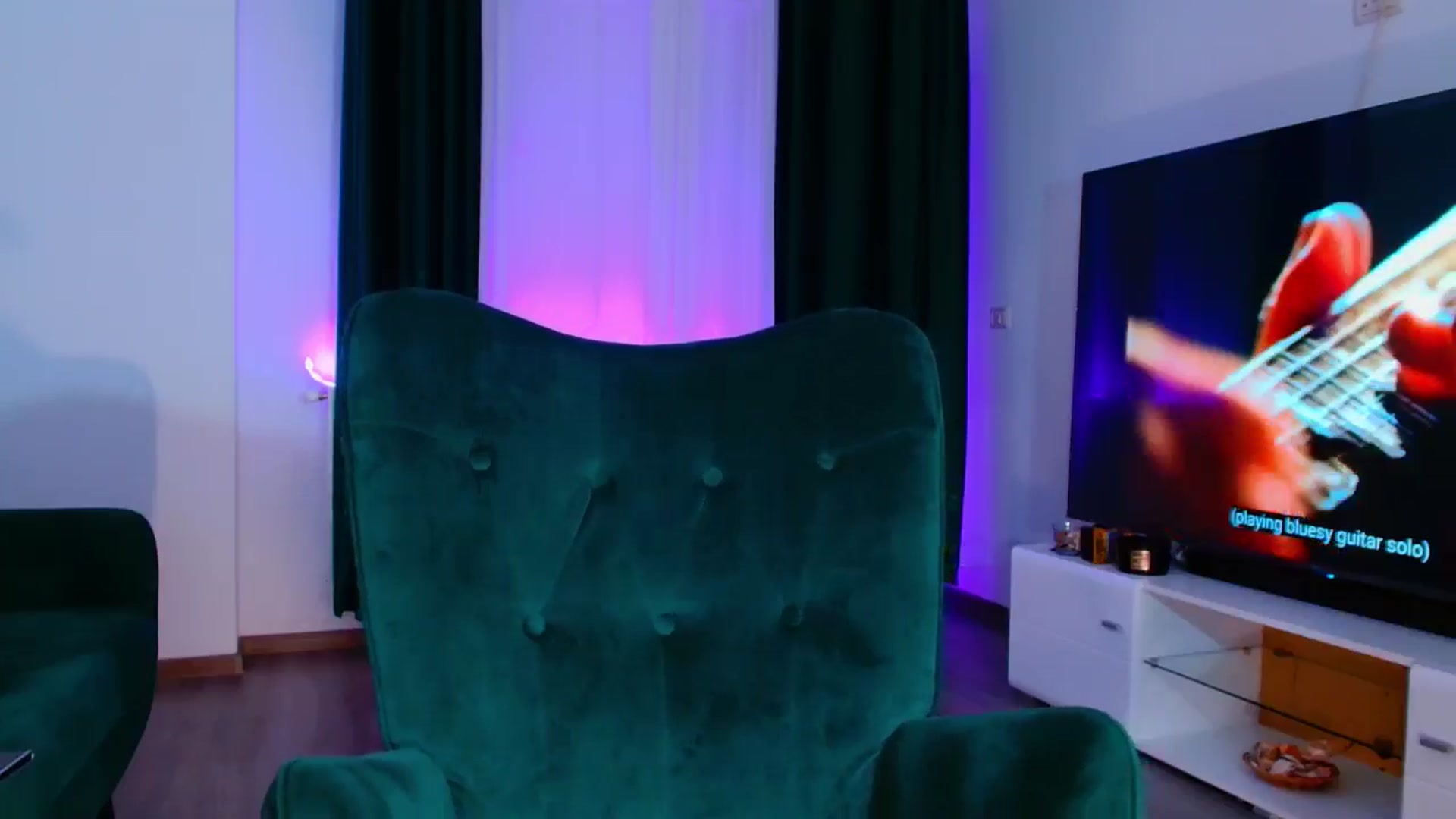 Gallery image thumbnail from Candy1's myfreecams stream on, 07/24/2024, 24:08 image 2 of 20