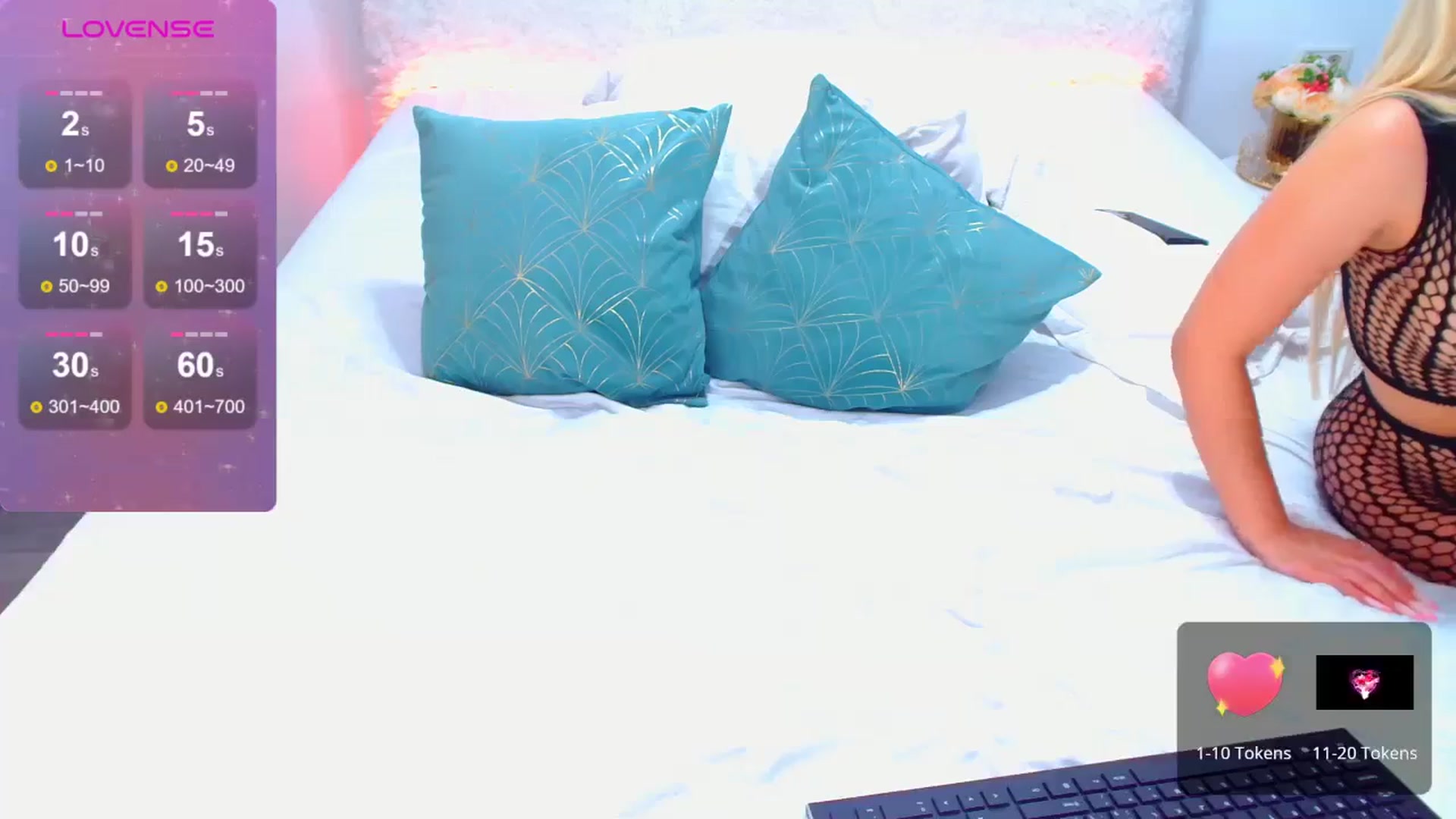 Gallery image thumbnail from Candy1's myfreecams stream on, 08/11/2024, 23:09 image 2 of 20