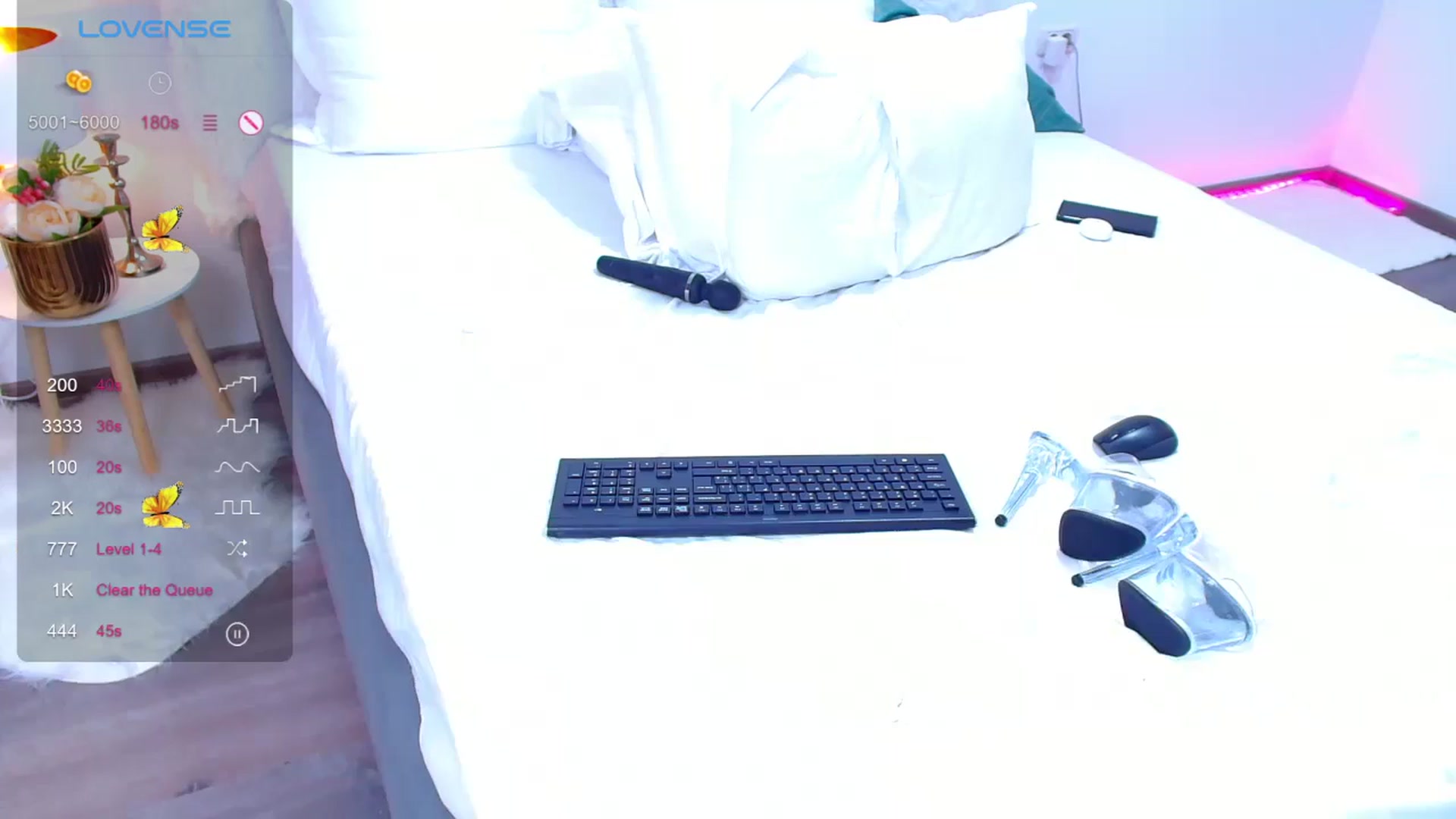 Gallery image thumbnail from Candy1's myfreecams stream on, 08/24/2024, 24:01 image 17 of 20