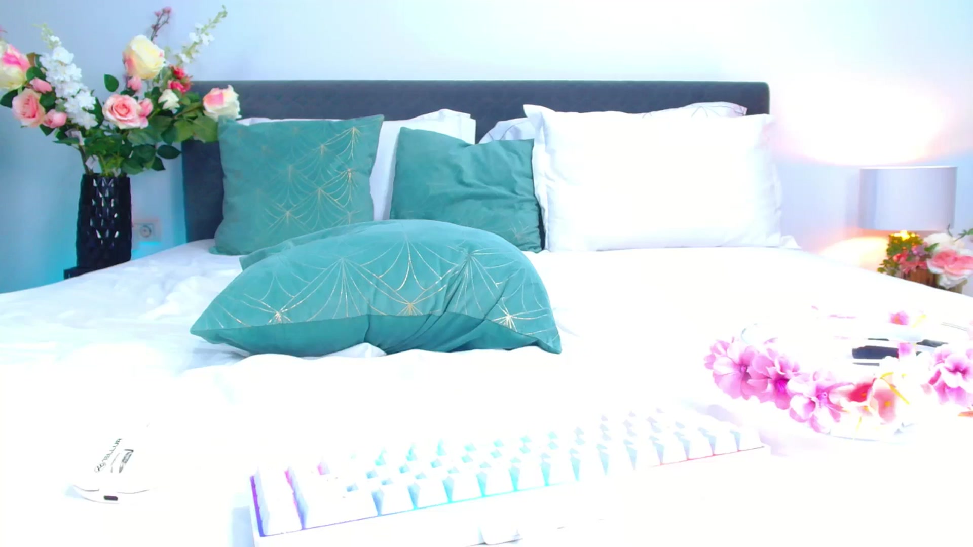 Gallery image thumbnail from Candy1's myfreecams stream on, 10/02/2024, 18:30 image 20 of 20