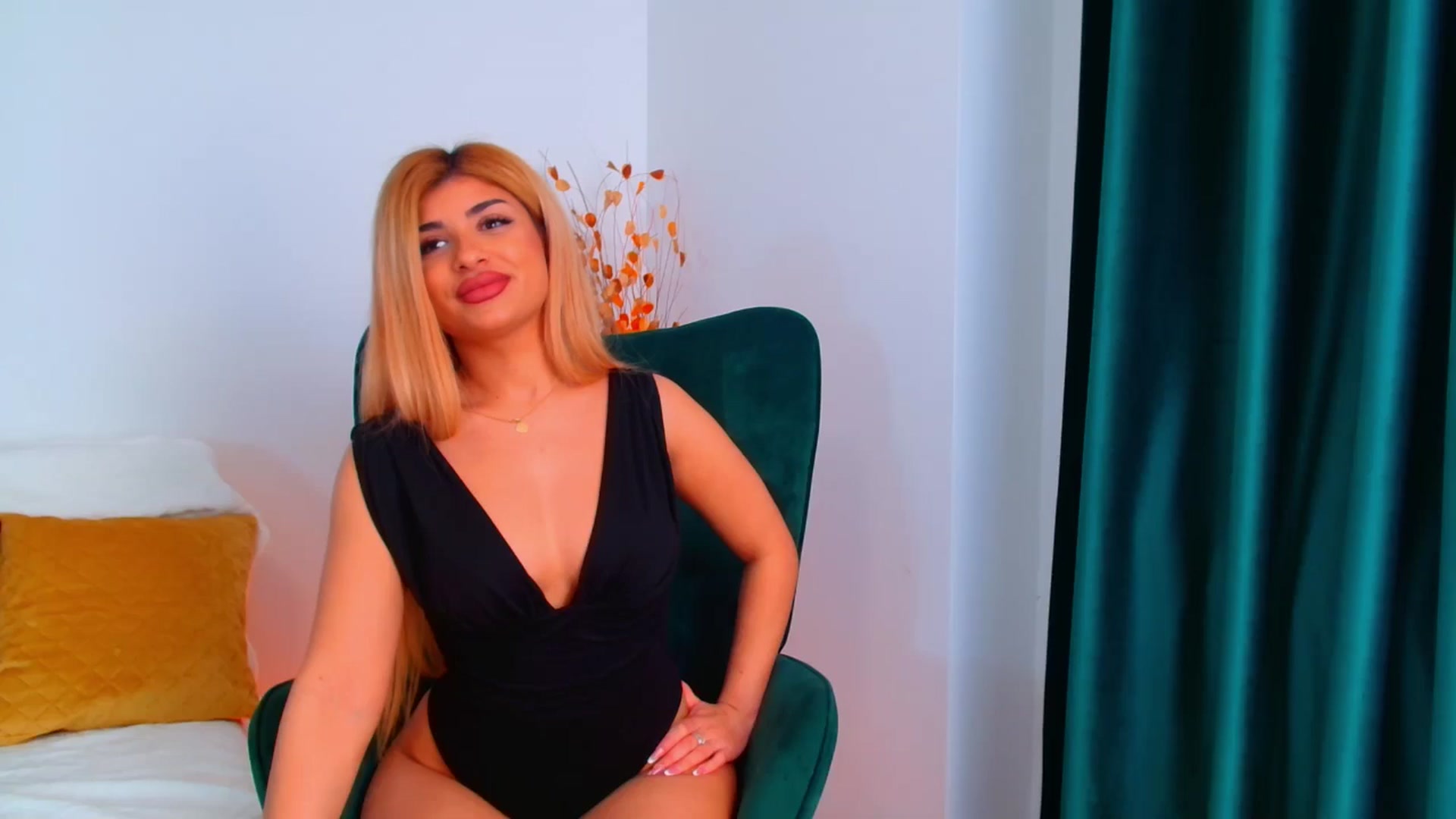 Gallery image thumbnail from Candy1's myfreecams stream on, 11/26/2024, 06:58 image 19 of 20