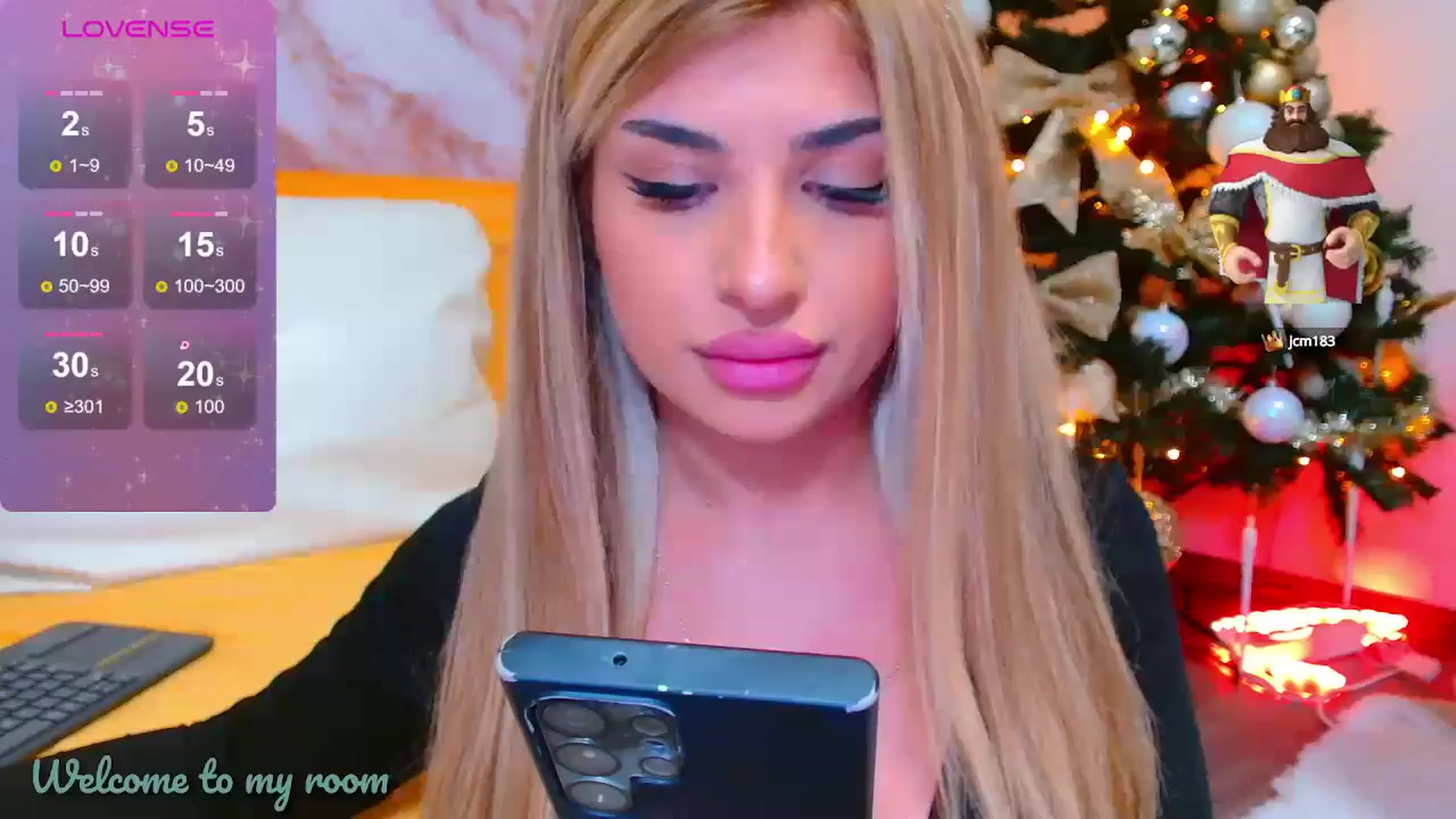 Gallery image thumbnail from Candy1's myfreecams stream on, 01/04/2025, 23:01 image 2 of 20