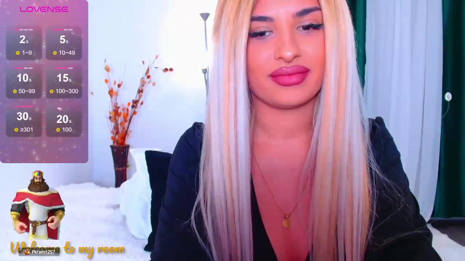 Gallery image thumbnail from Candy1's myfreecams stream on, 01/13/2025, 22:23 image 14 of 20