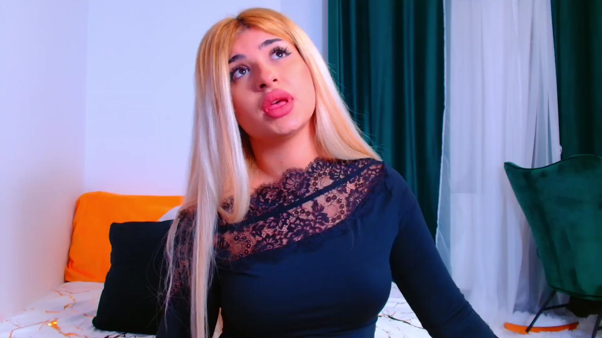 Gallery image thumbnail from Candy1's myfreecams stream on, 01/20/2025, 20:39 image 12 of 20