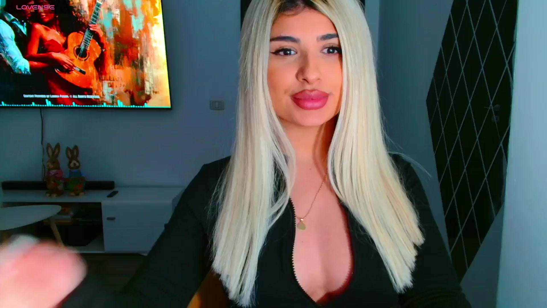 Gallery image thumbnail from Candy1's myfreecams stream on, 03/25/2025, 20:24 image 1 of 20