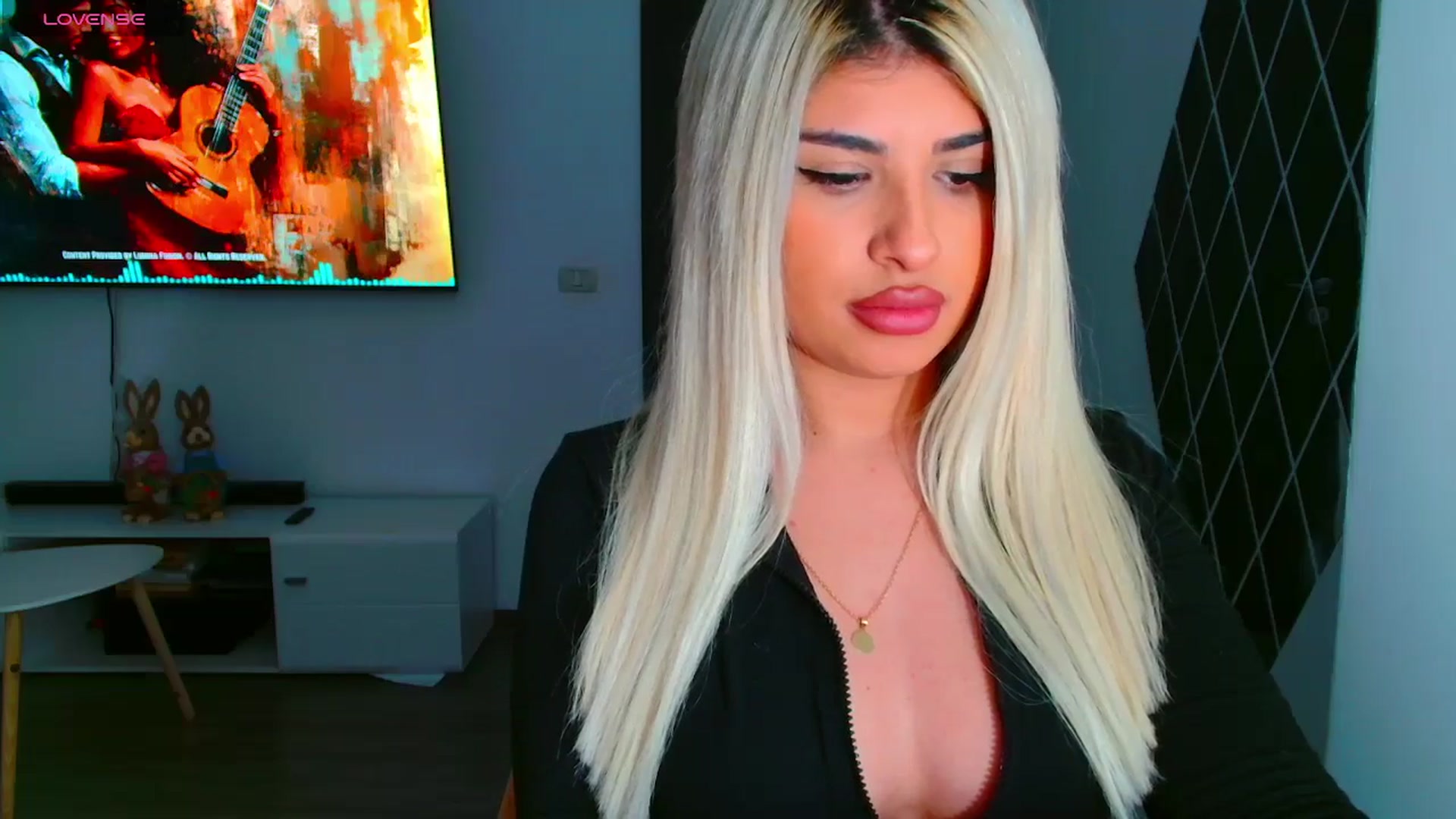 Gallery image thumbnail from Candy1's myfreecams stream on, 03/25/2025, 20:24 image 2 of 20