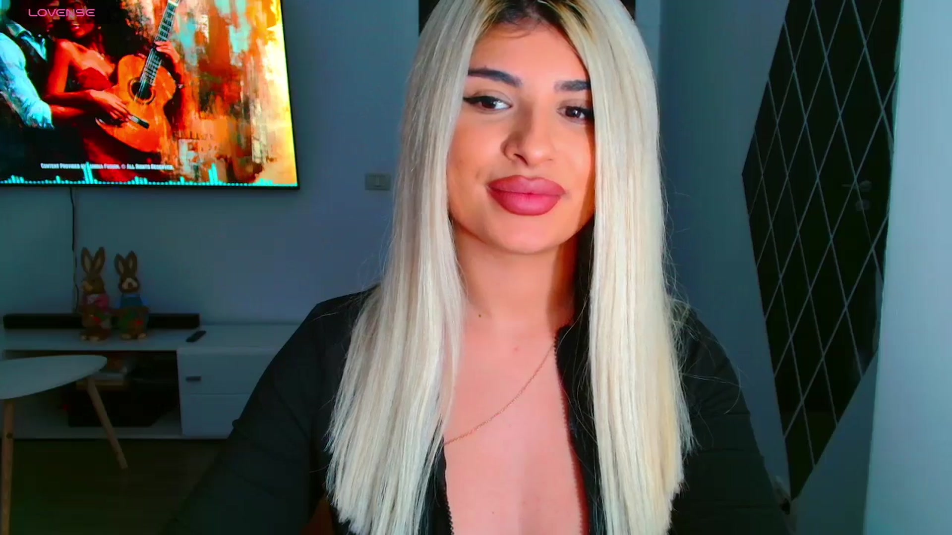 Gallery image thumbnail from Candy1's myfreecams stream on, 03/25/2025, 20:24 image 12 of 20