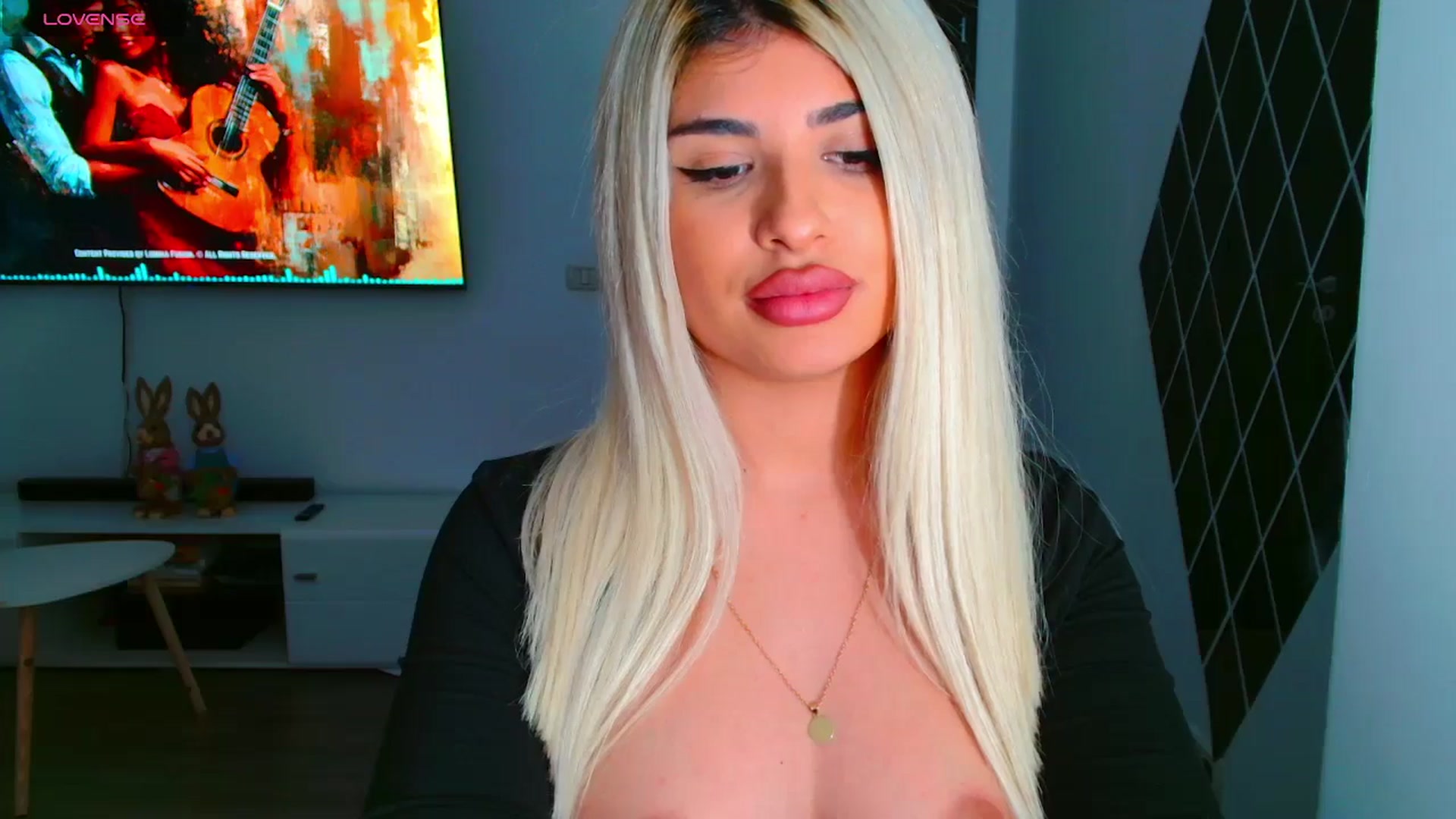 Gallery image thumbnail from Candy1's myfreecams stream on, 03/25/2025, 20:24 image 20 of 20