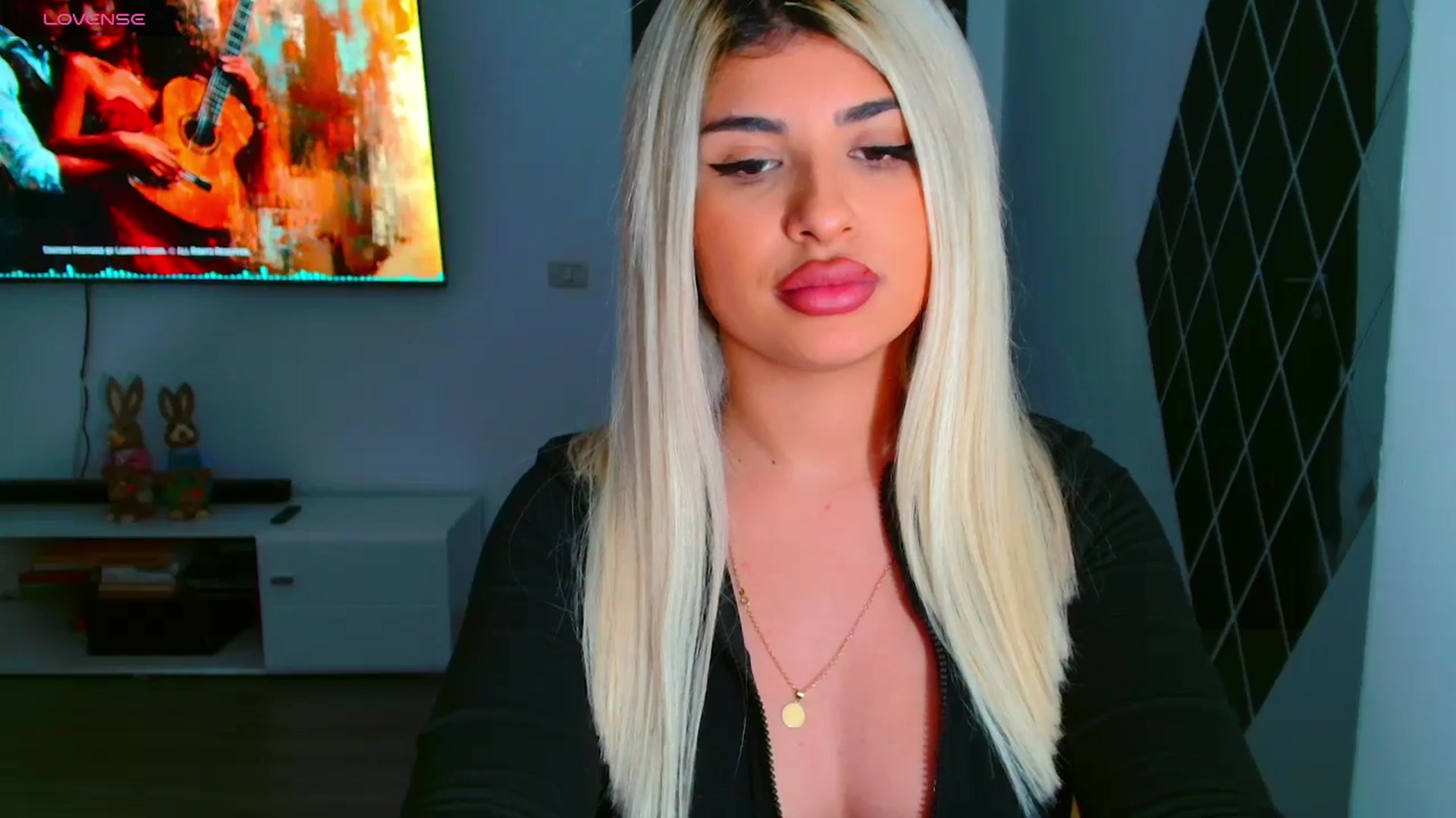 Gallery image thumbnail from Candy1's myfreecams stream on, 03/25/2025, 21:01 image 2 of 20