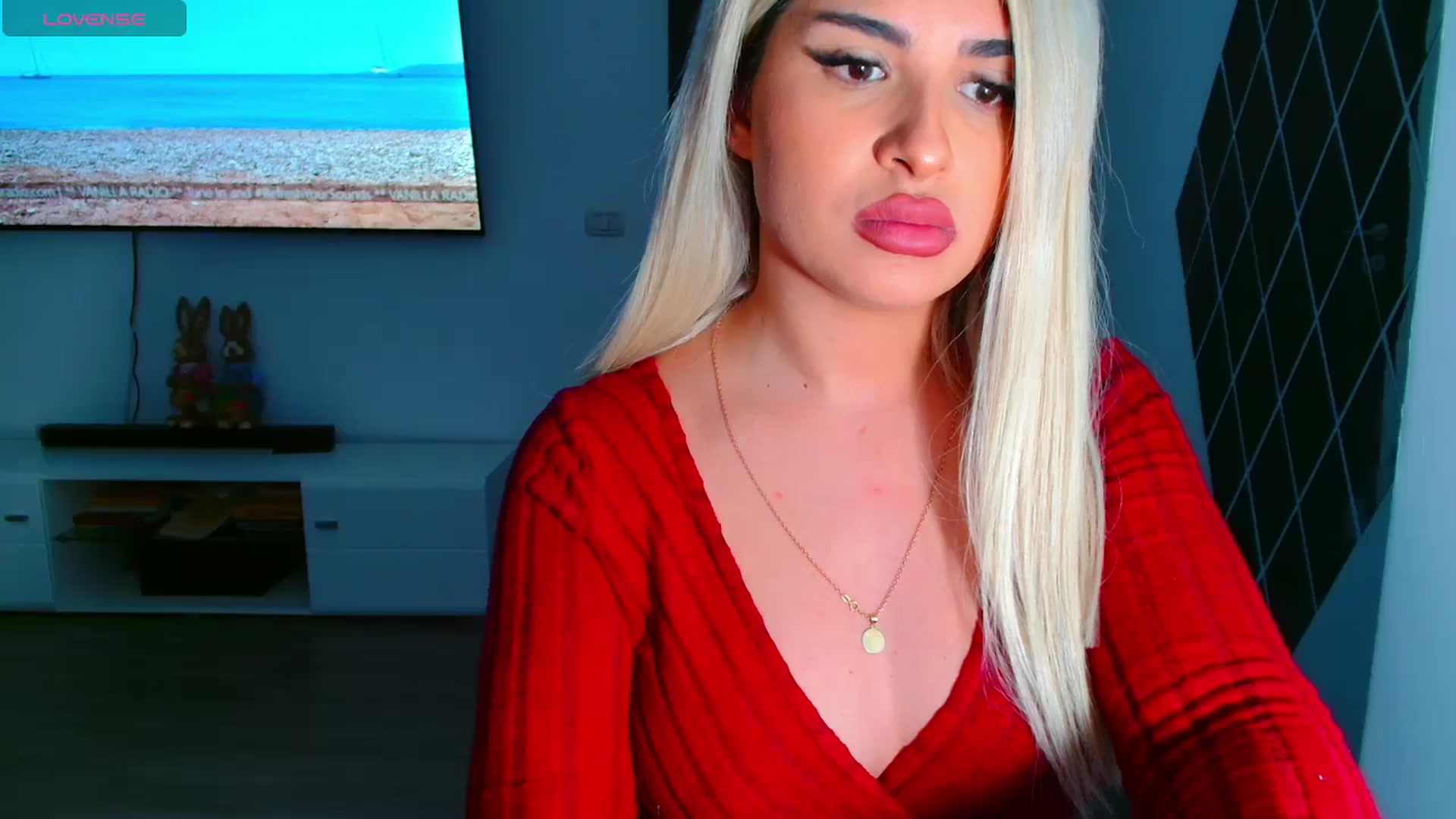 Gallery image thumbnail from Candy1's myfreecams stream on, 03/27/2025, 22:19 image 11 of 20
