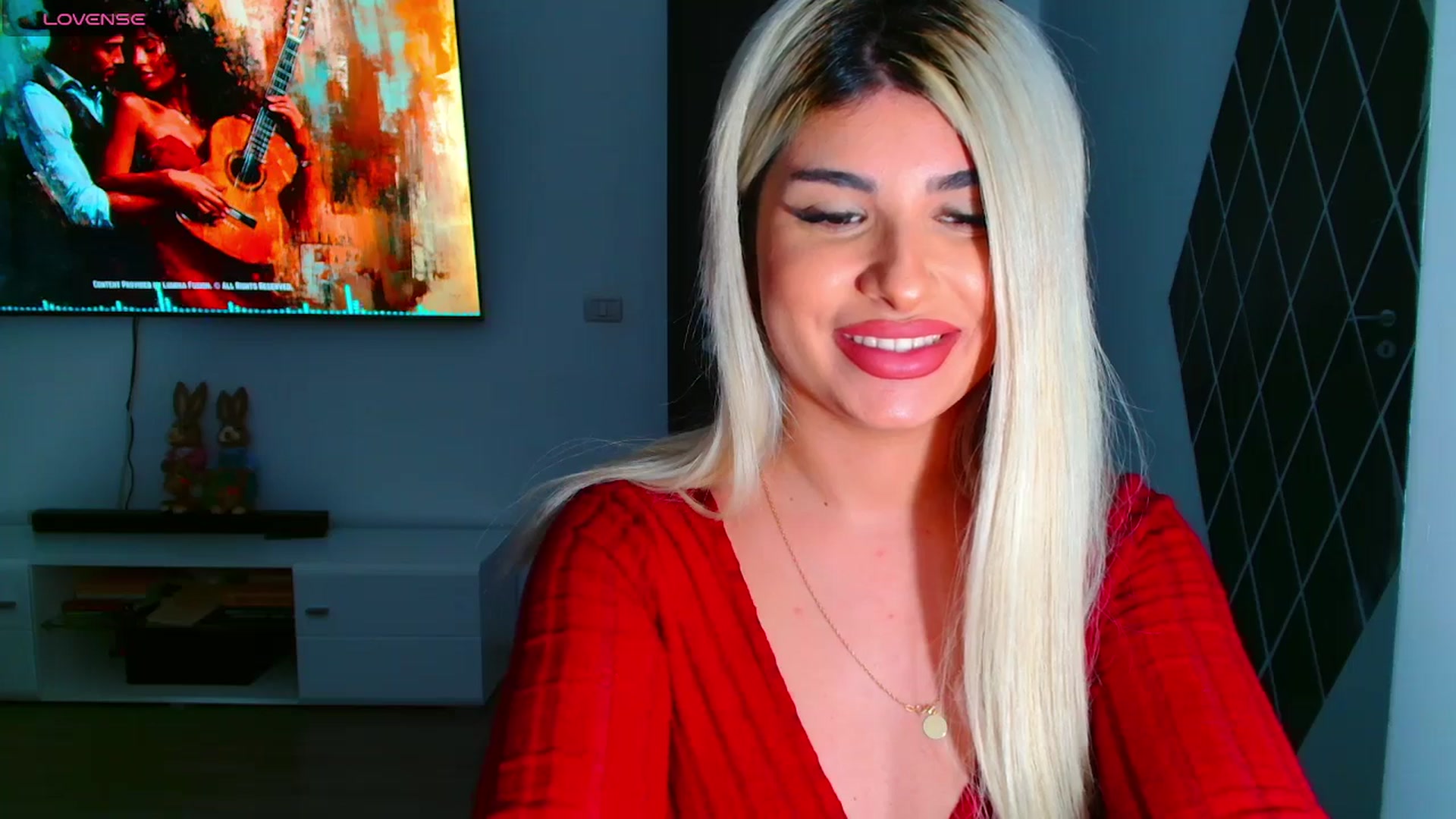 Gallery image thumbnail from Candy1's myfreecams stream on, 03/27/2025, 22:19 image 19 of 20