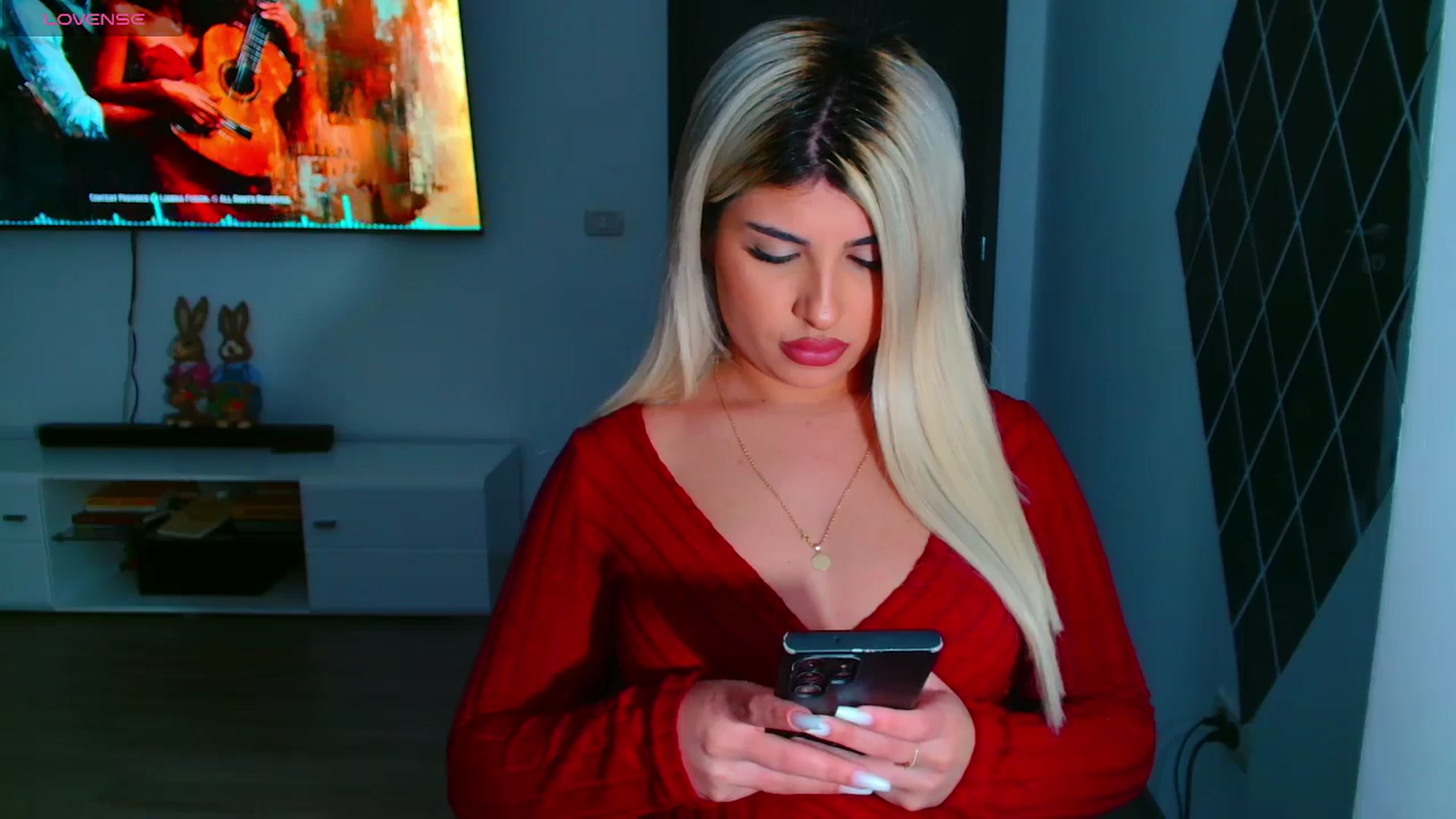 Gallery image thumbnail from Candy1's myfreecams stream on, 03/27/2025, 22:19 image 15 of 20