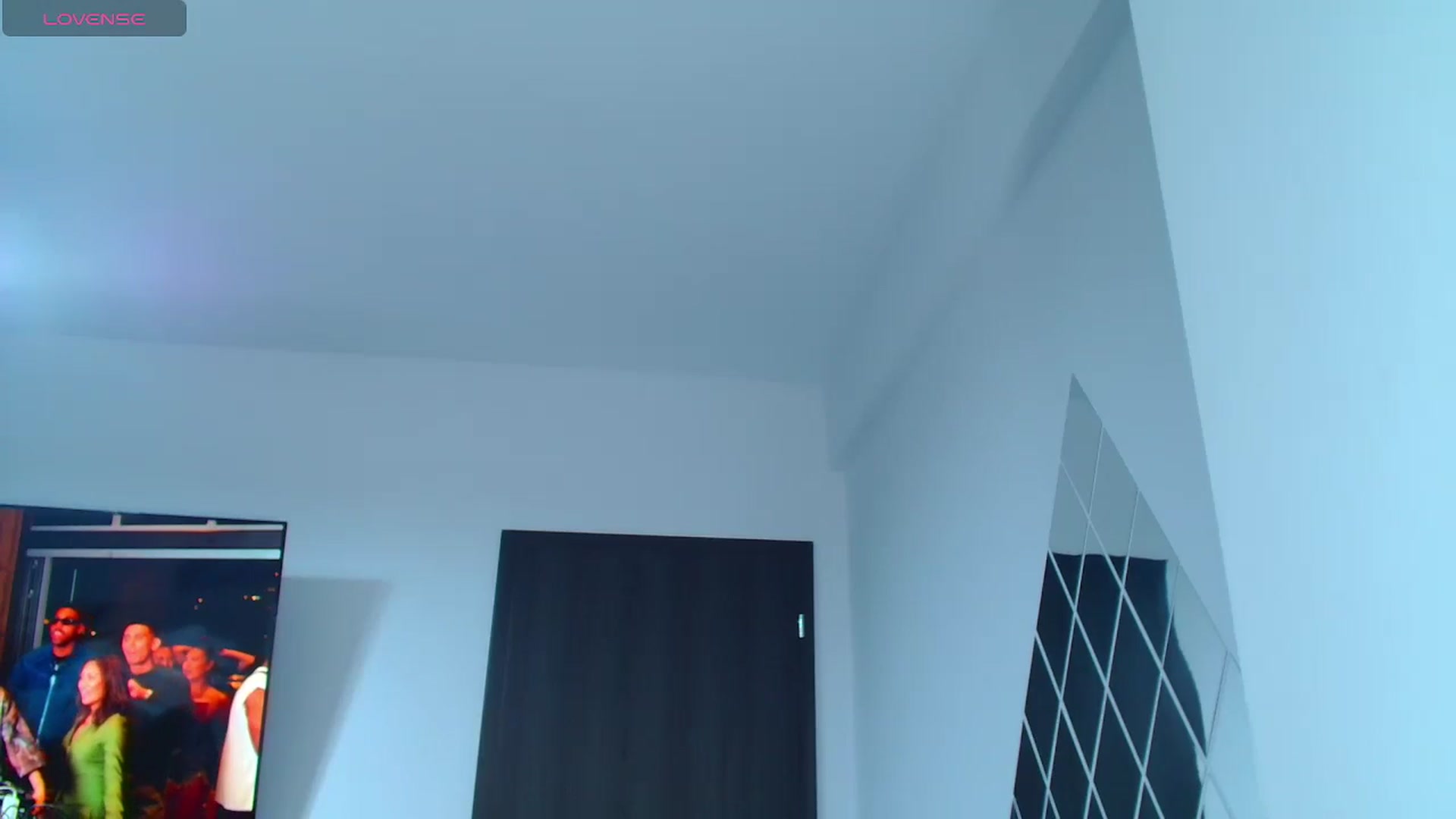Gallery image thumbnail from Candy1's myfreecams stream on, 04/02/2025, 06:53 image 17 of 20