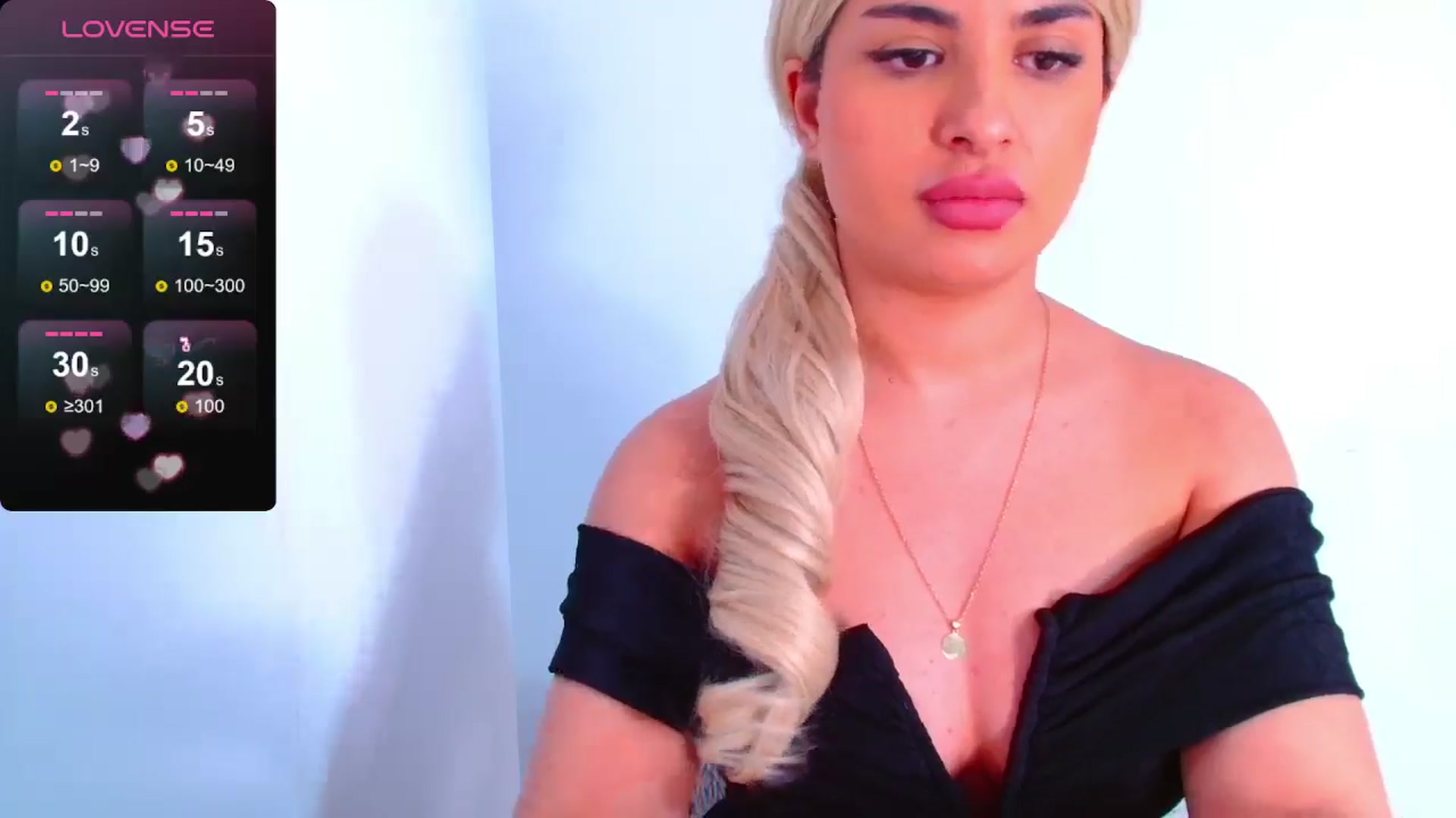 Gallery image thumbnail from Candy1's myfreecams stream on, 04/10/2025, 09:03 image 16 of 20
