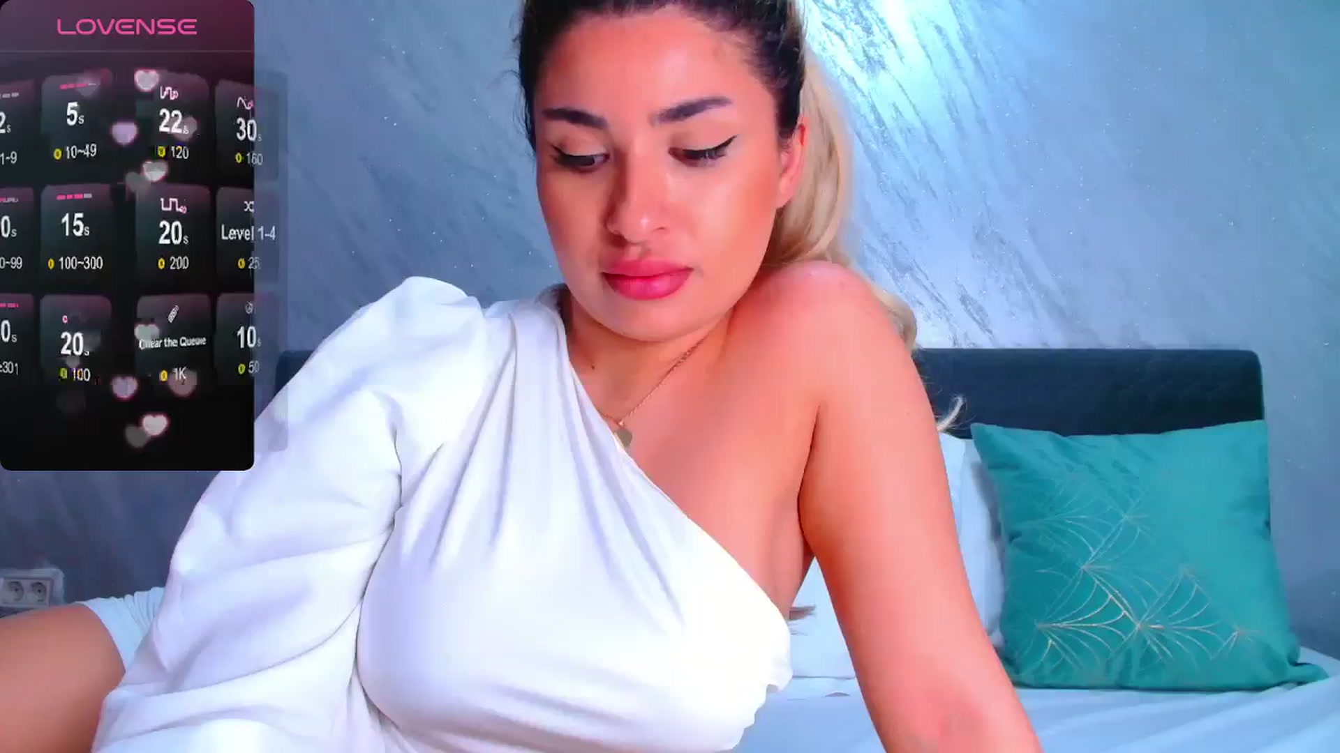 Gallery image thumbnail from Candy1's myfreecams stream on, 04/11/2025, 08:59 image 19 of 20