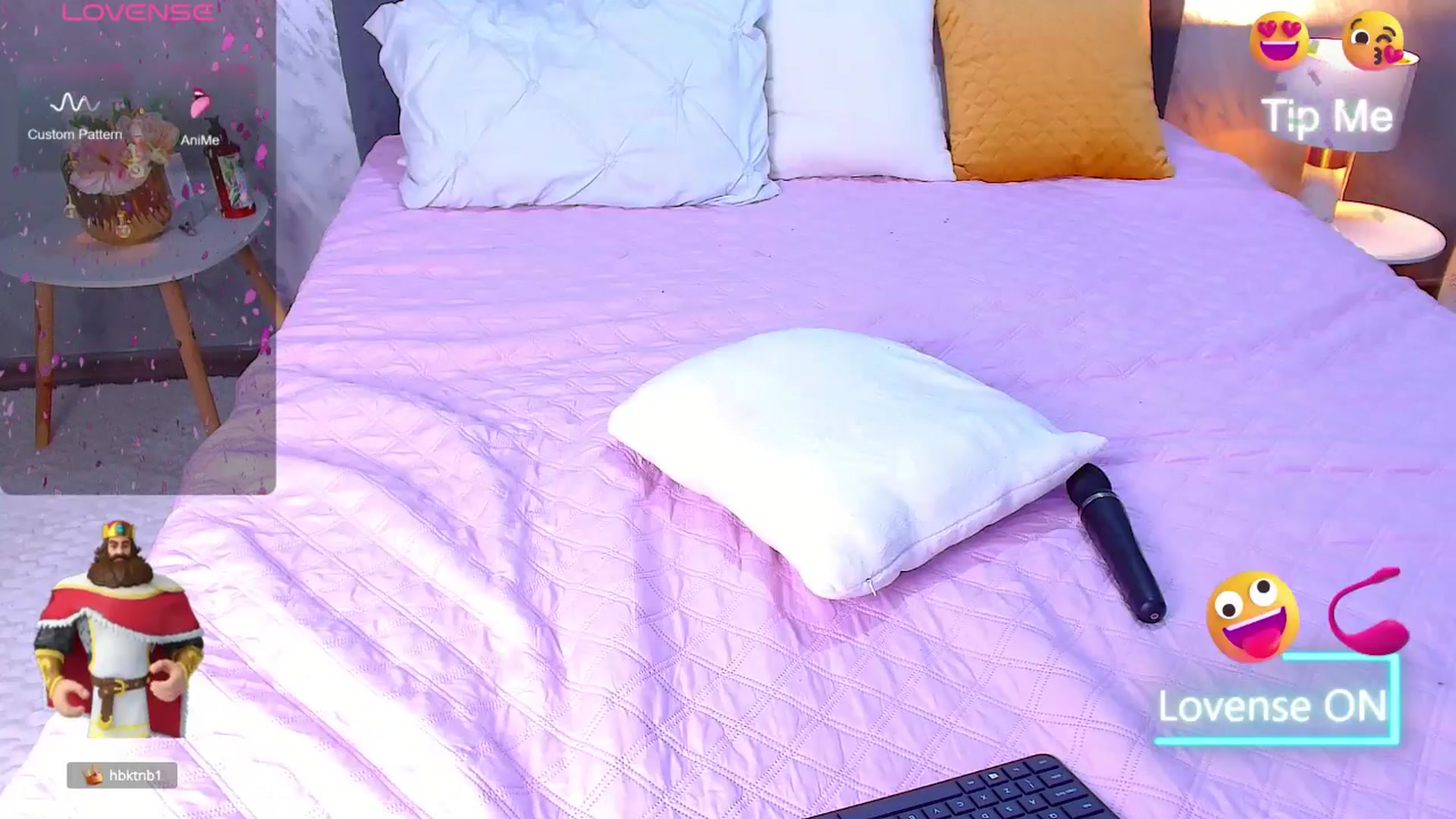 Gallery image thumbnail from Candy1's myfreecams stream on, 10/13/2025, 16:53 image 17 of 20