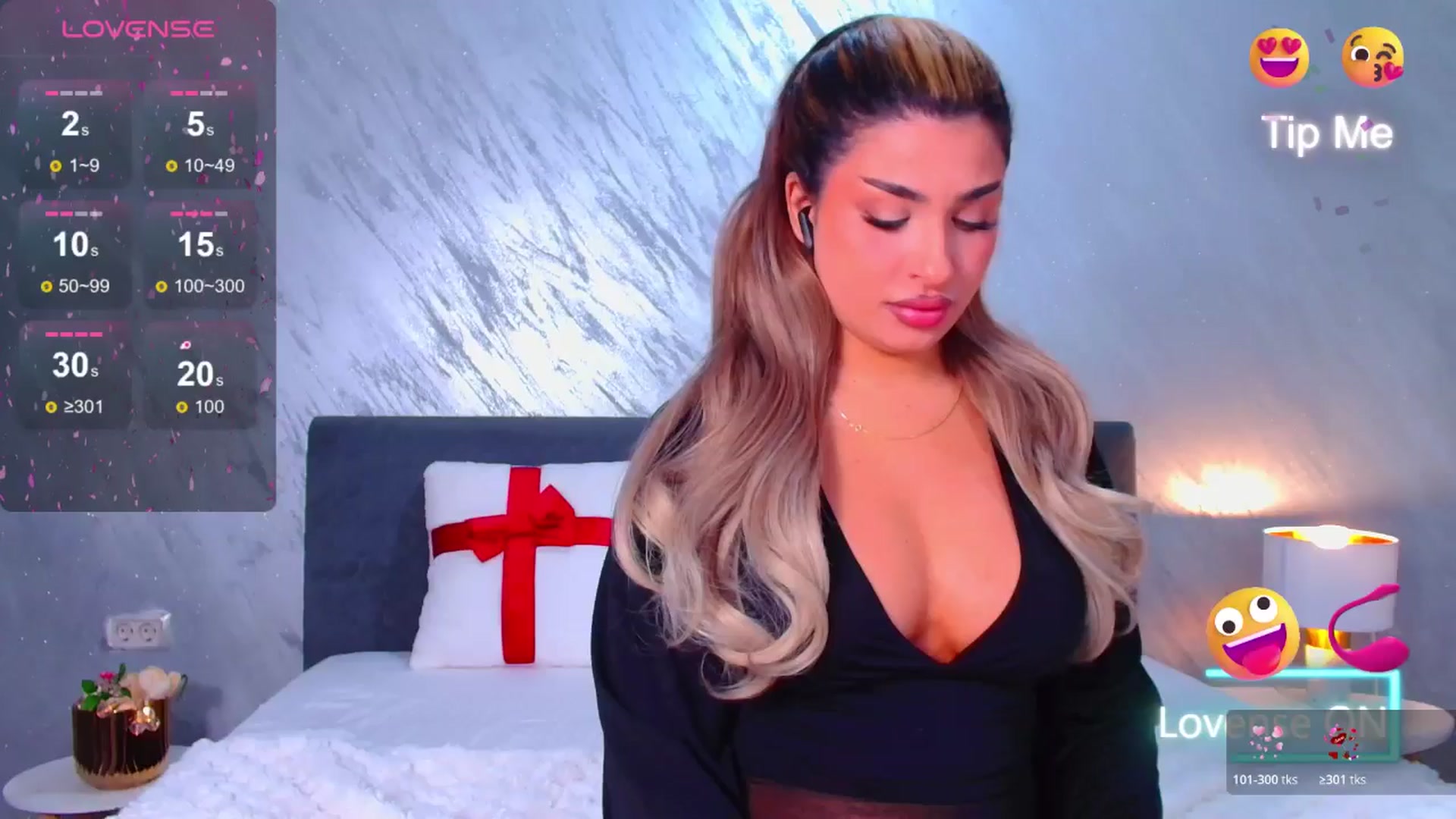 Gallery image thumbnail from Candy1's myfreecams stream on, 11/25/2025, 18:53 image 1 of 20