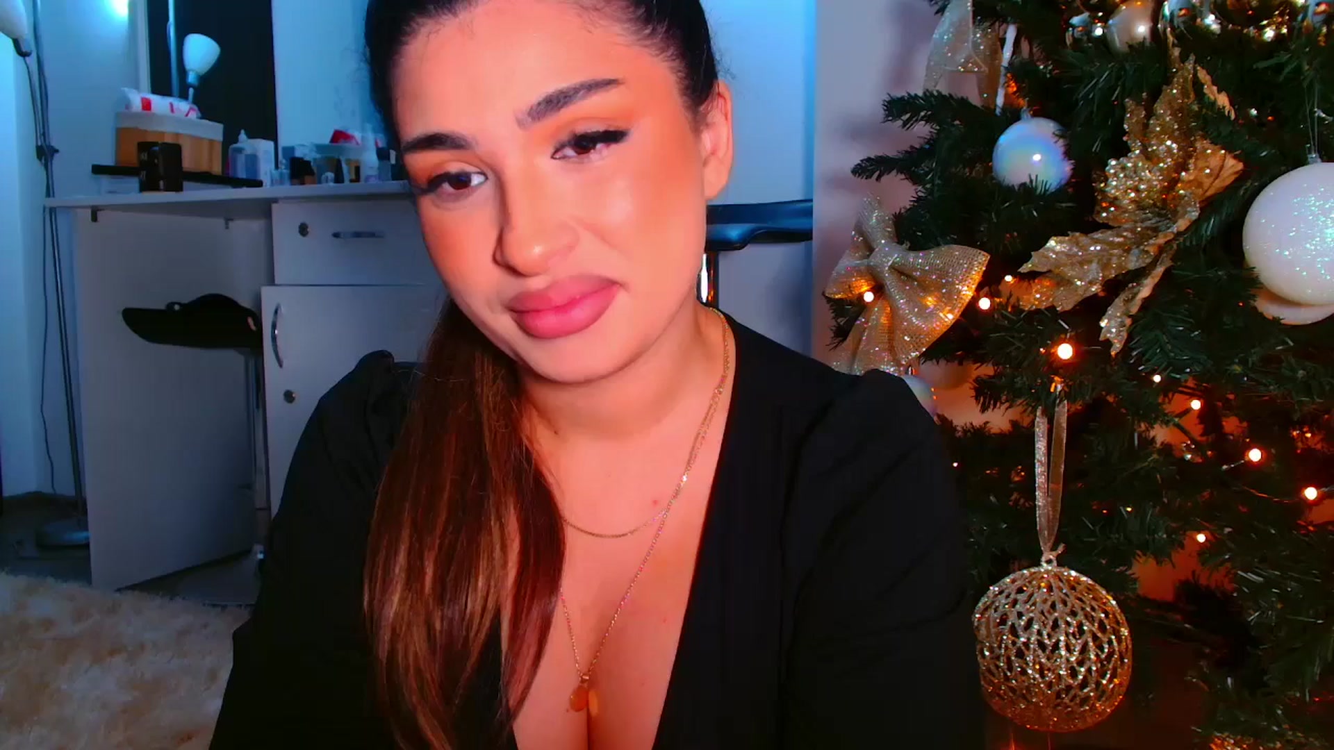 Gallery image thumbnail from Candy1's myfreecams stream on, 01/03/2026, 18:50 image 2 of 20