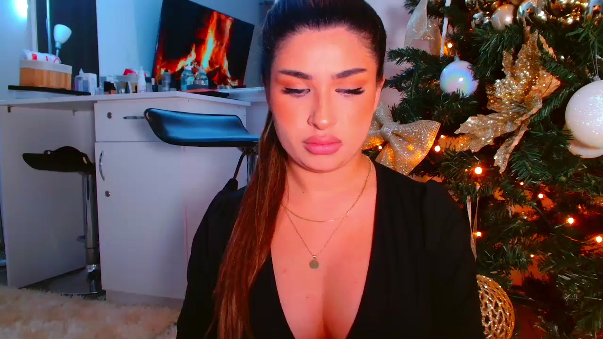 Gallery image thumbnail from Candy1's myfreecams stream on, 01/03/2026, 19:58 image 14 of 20