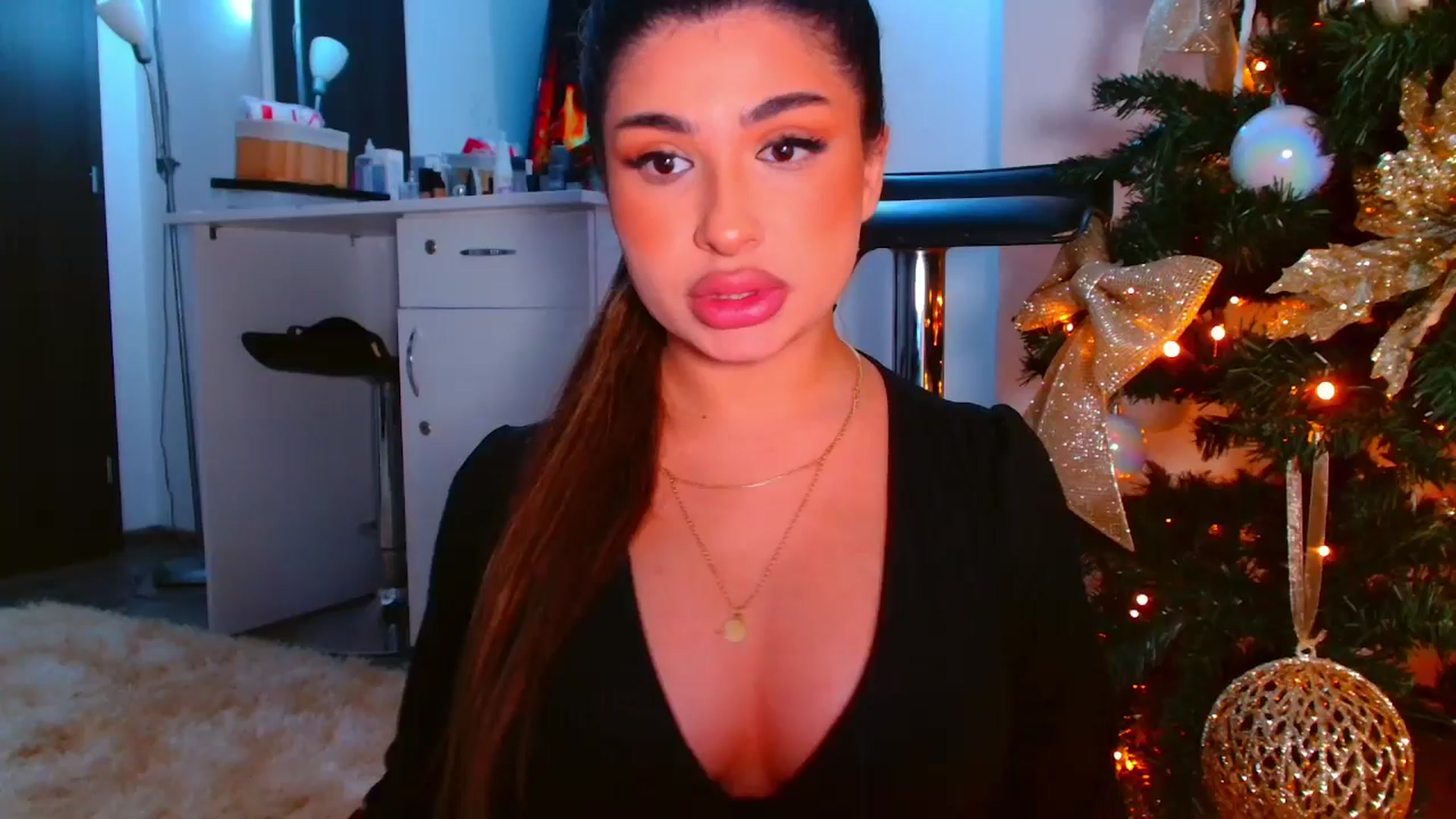 Gallery image thumbnail from Candy1's myfreecams stream on, 01/03/2026, 19:58 image 1 of 20