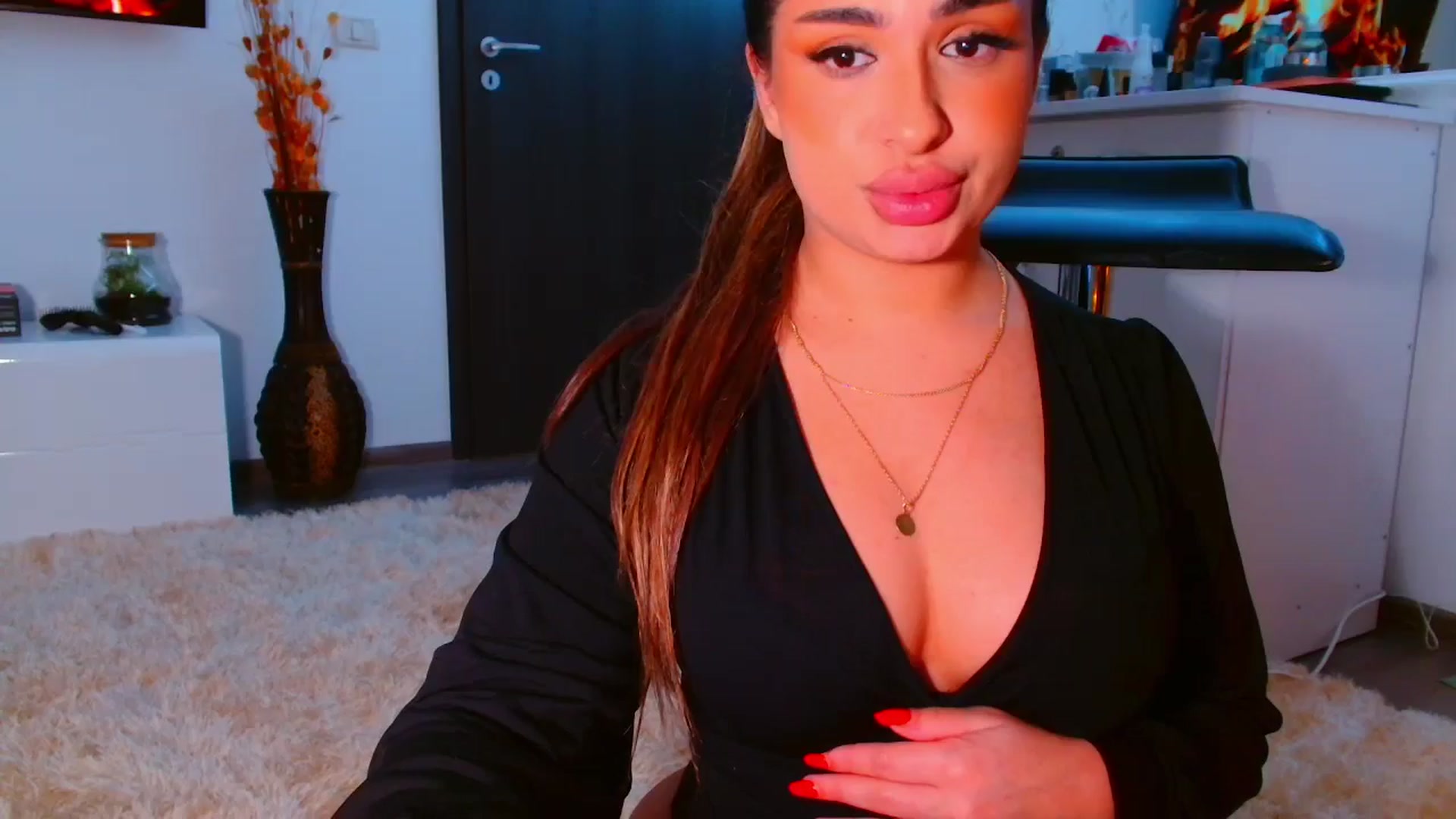Gallery image thumbnail from Candy1's myfreecams stream on, 01/03/2026, 21:11 image 13 of 20