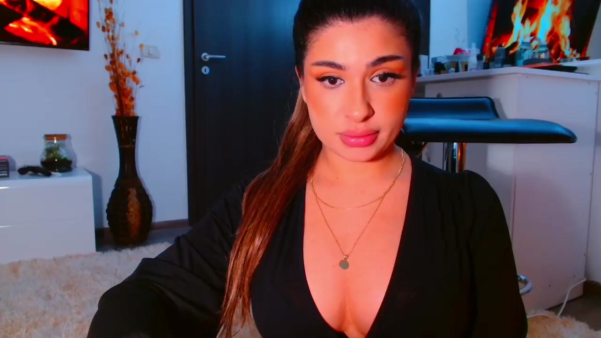 Gallery image thumbnail from Candy1's myfreecams stream on, 01/03/2026, 21:11 image 12 of 20