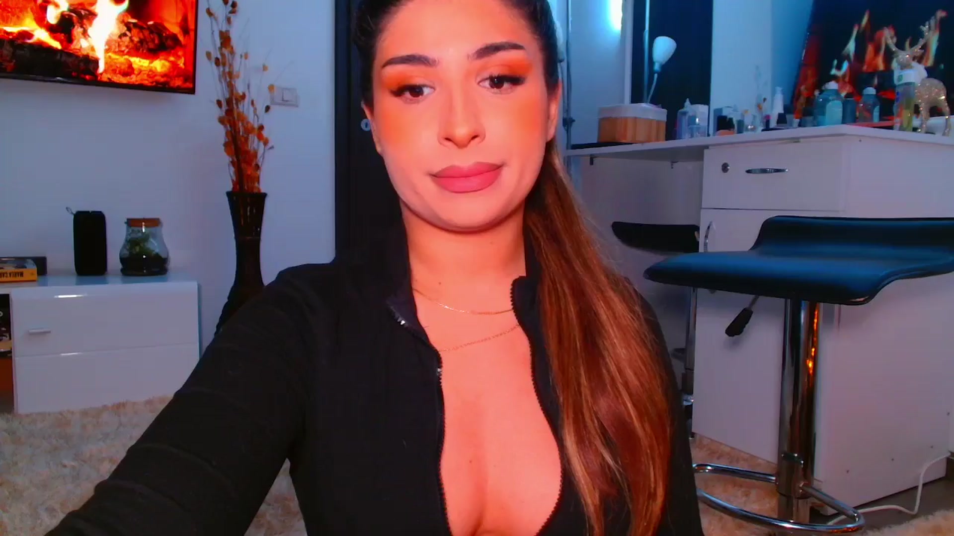 Gallery image thumbnail from Candy1's myfreecams stream on, 01/05/2026, 18:36 image 16 of 20