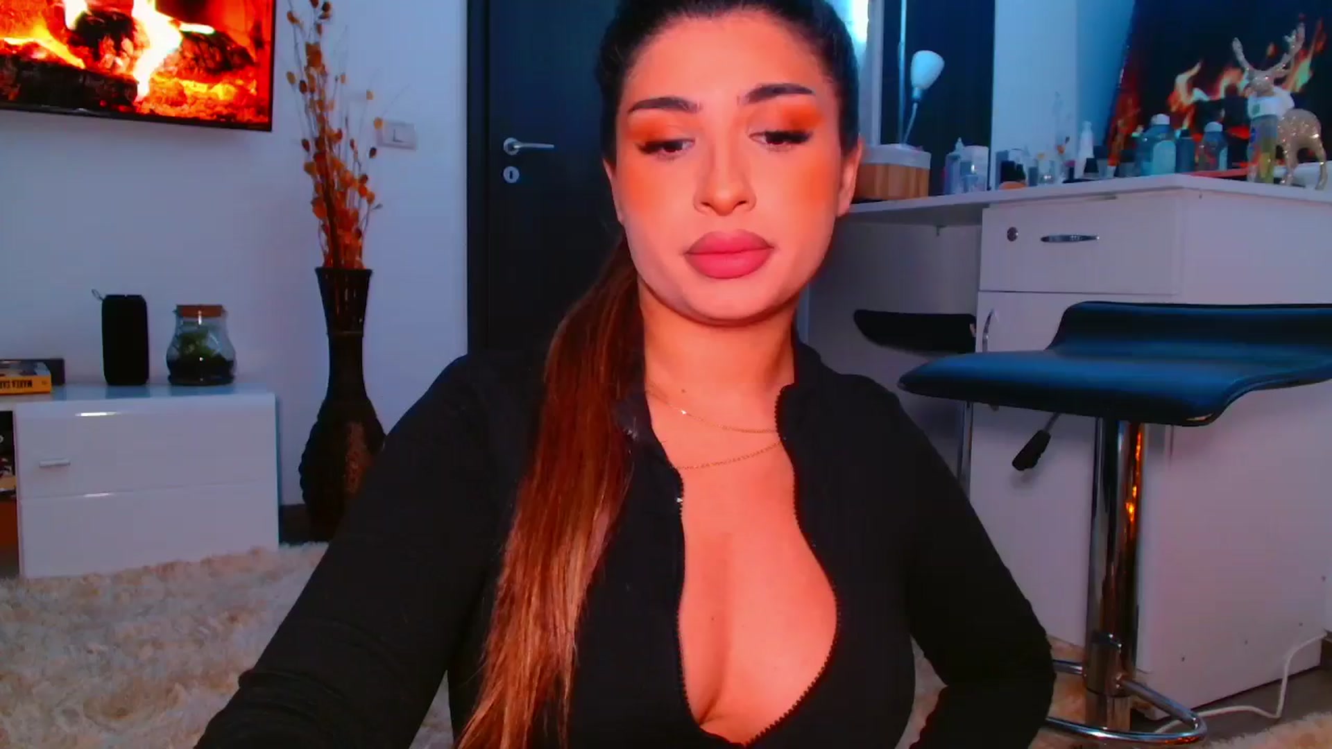 Gallery image thumbnail from Candy1's myfreecams stream on, 01/05/2026, 18:36 image 18 of 20