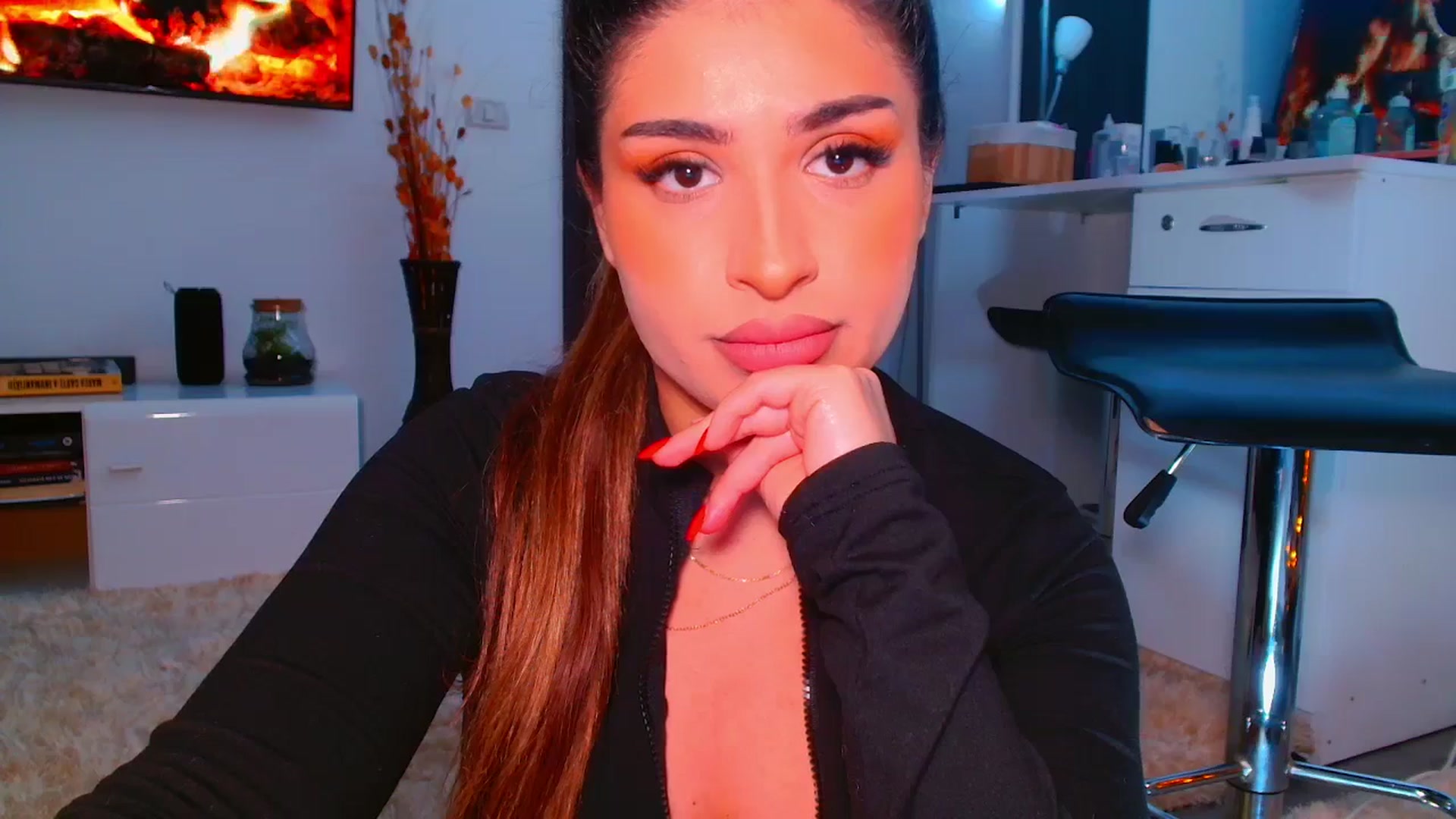 Gallery image thumbnail from Candy1's myfreecams stream on, 01/05/2026, 19:31 image 6 of 20