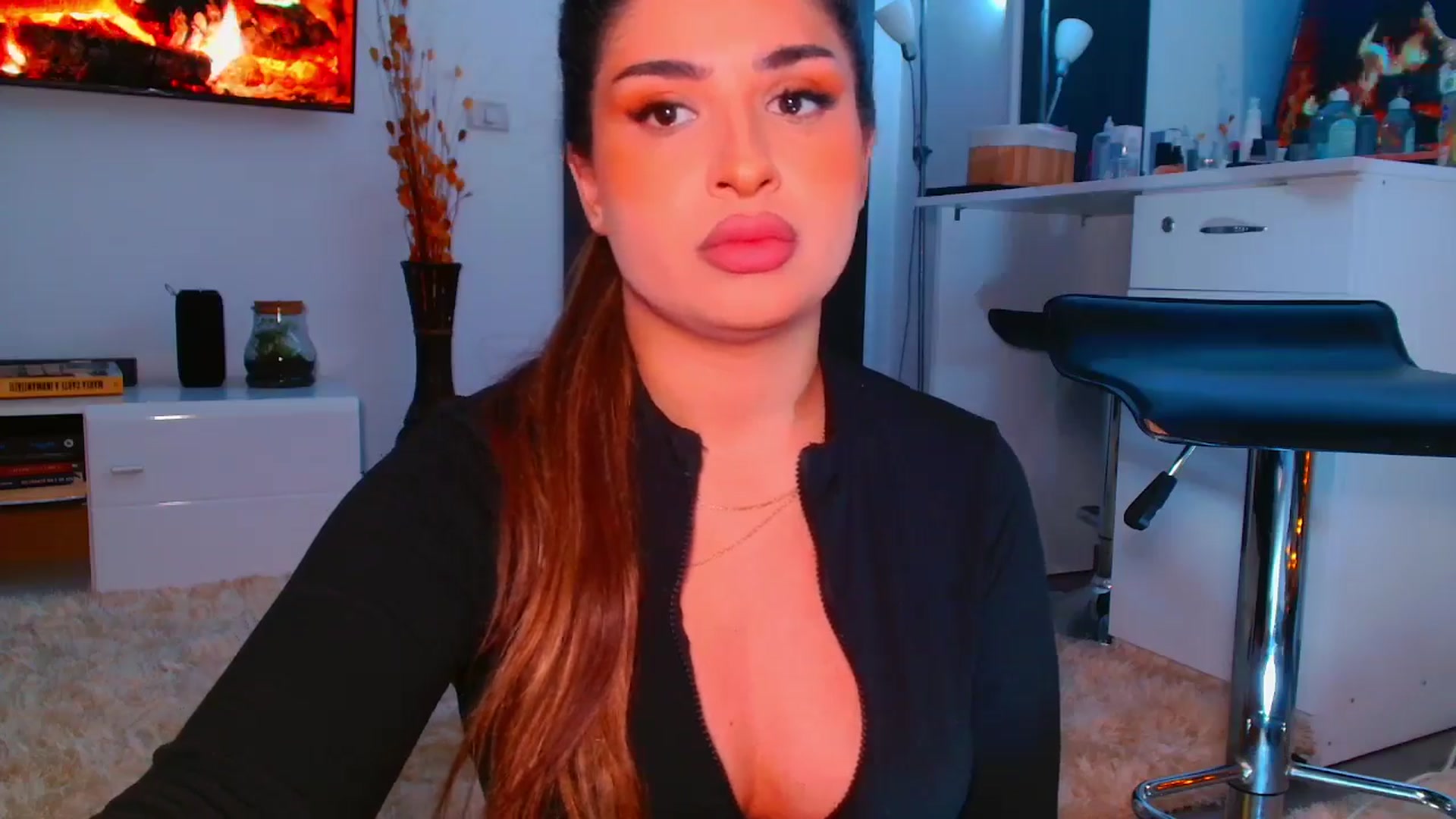 Gallery image thumbnail from Candy1's myfreecams stream on, 01/05/2026, 19:31 image 7 of 20