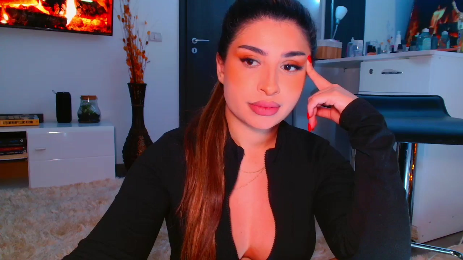 Gallery image thumbnail from Candy1's myfreecams stream on, 01/05/2026, 19:31 image 8 of 20