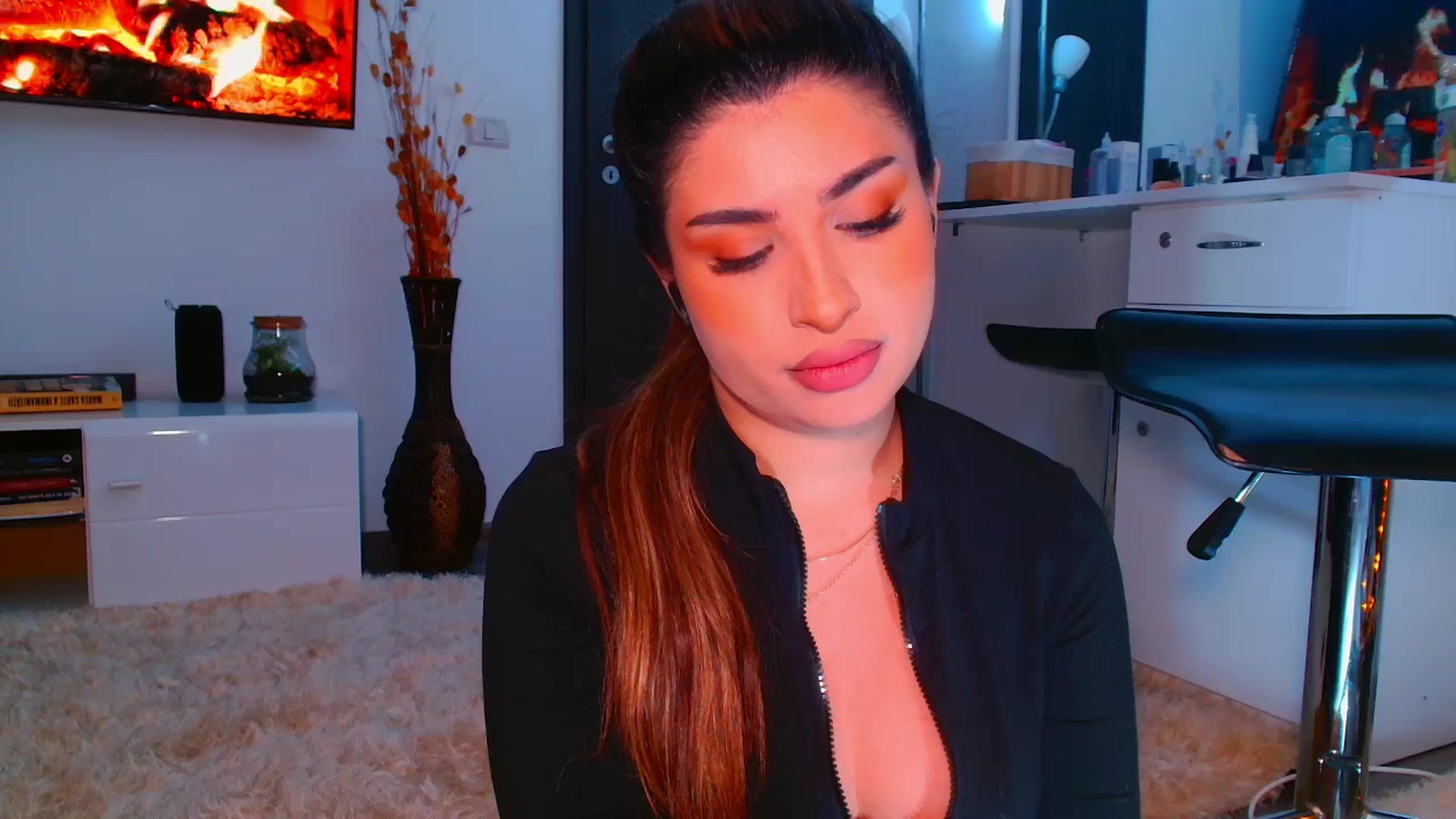 Gallery image thumbnail from Candy1's myfreecams stream on, 01/05/2026, 22:08 image 6 of 20