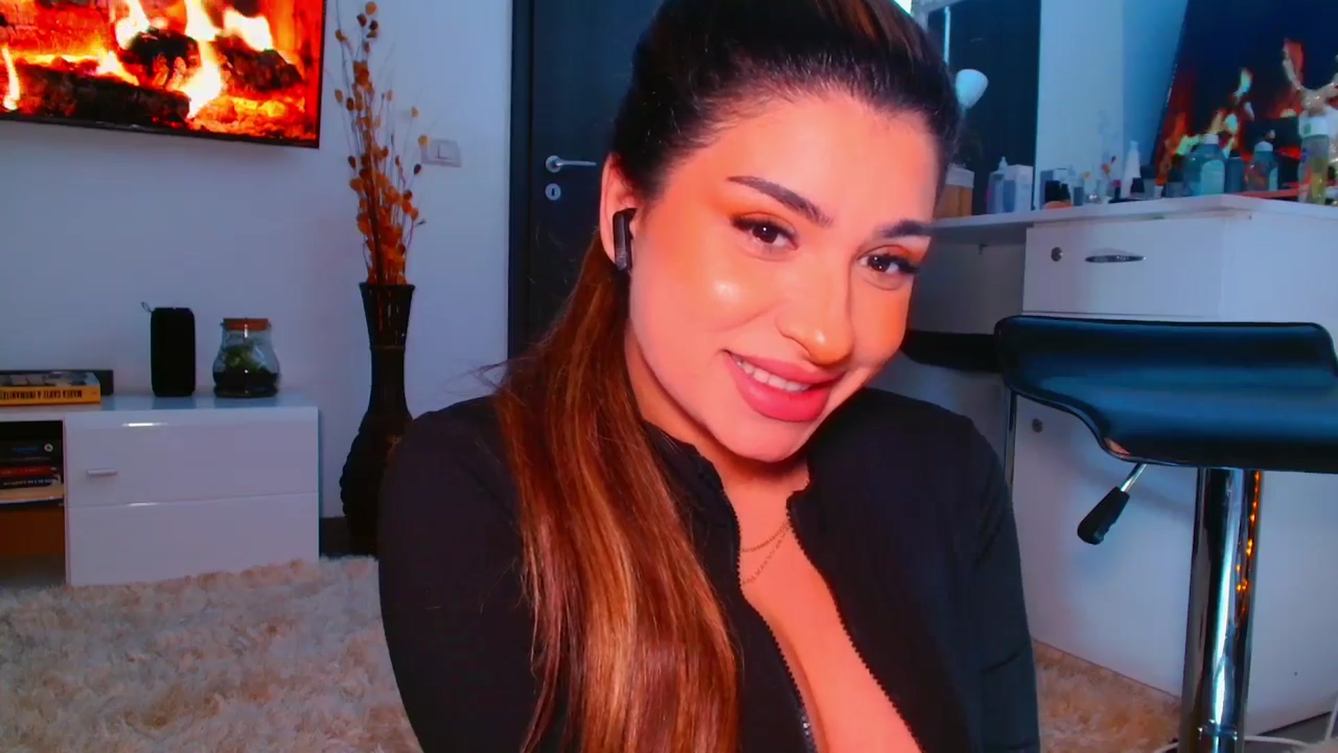 Gallery image thumbnail from Candy1's myfreecams stream on, 01/05/2026, 22:08 image 8 of 20