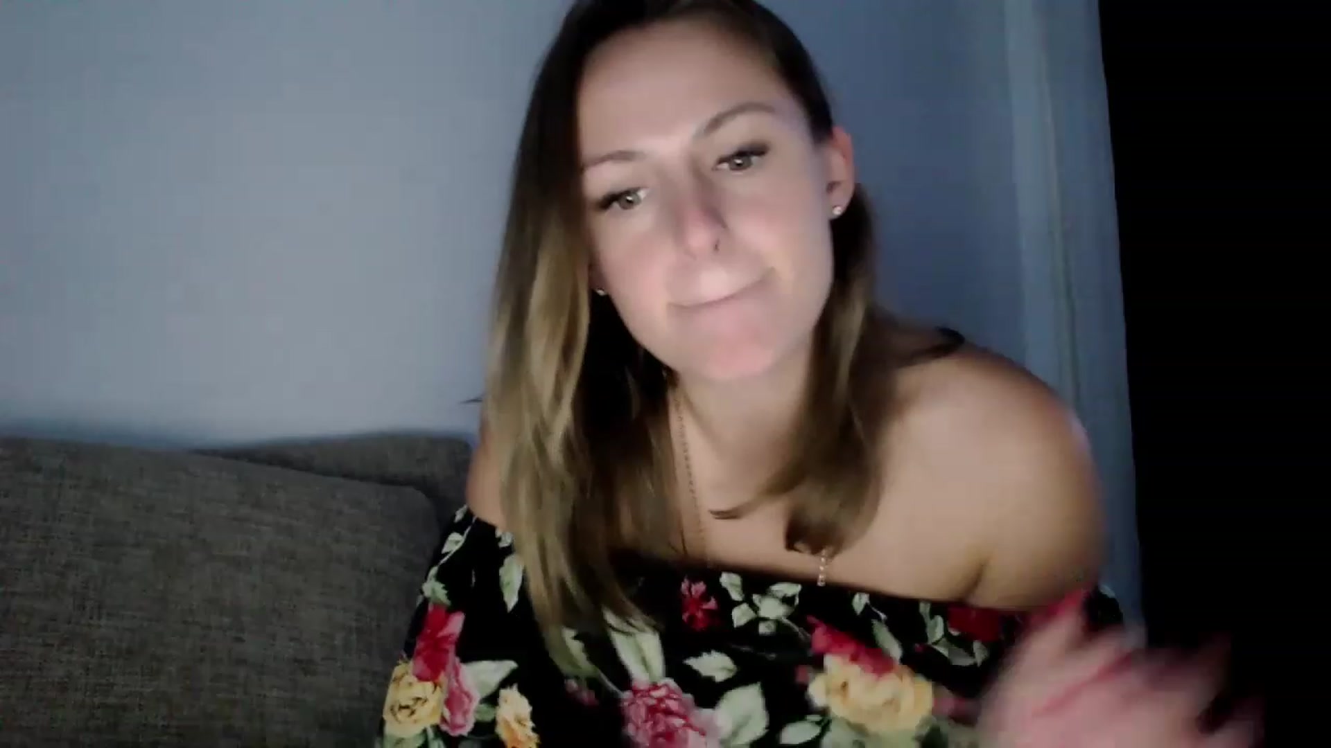Gallery image thumbnail from CandyBunie's myfreecams stream on, 11/19/2022, 10:23 image 20 of 20