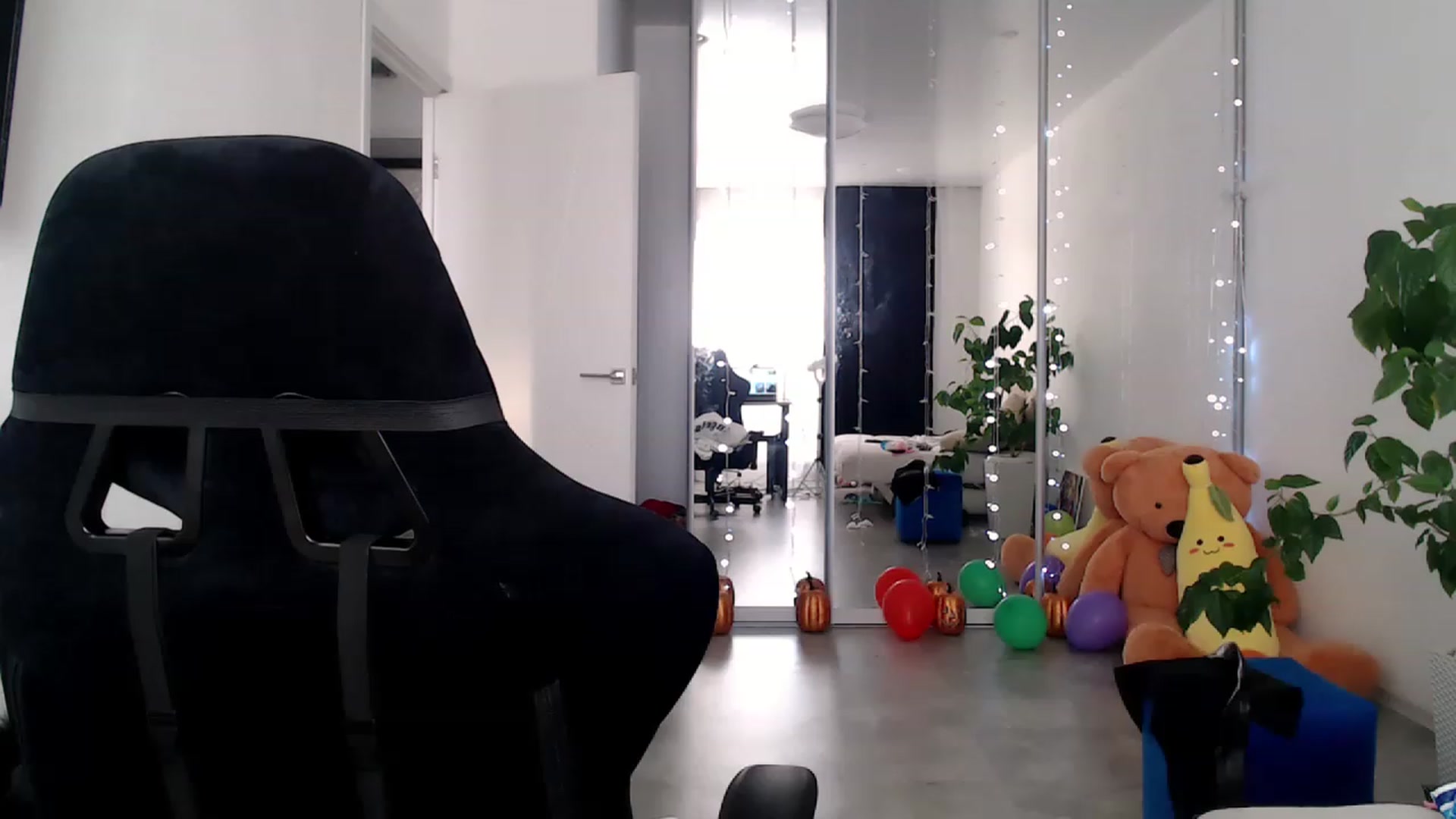 Gallery image thumbnail from CandyBunie's myfreecams stream on, 11/24/2022, 09:07 image 18 of 20