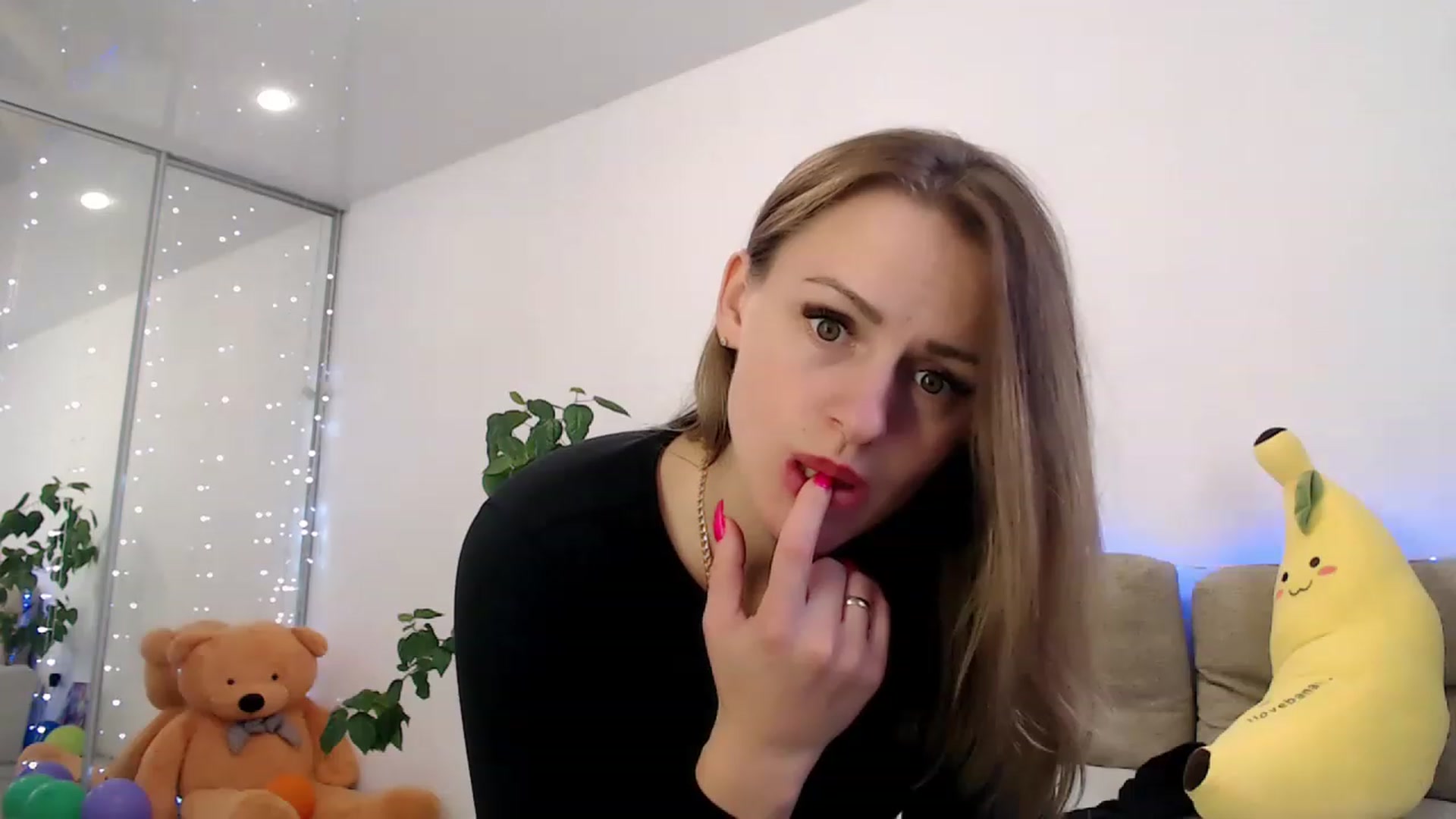Gallery image thumbnail from CandyBunie's myfreecams stream on, 11/25/2022, 07:35 image 20 of 20