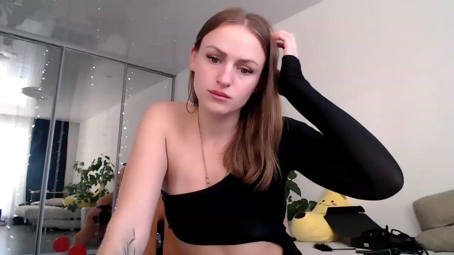 Gallery image thumbnail from CandyBunie's myfreecams stream on, 12/09/2022, 08:43 image 3 of 20