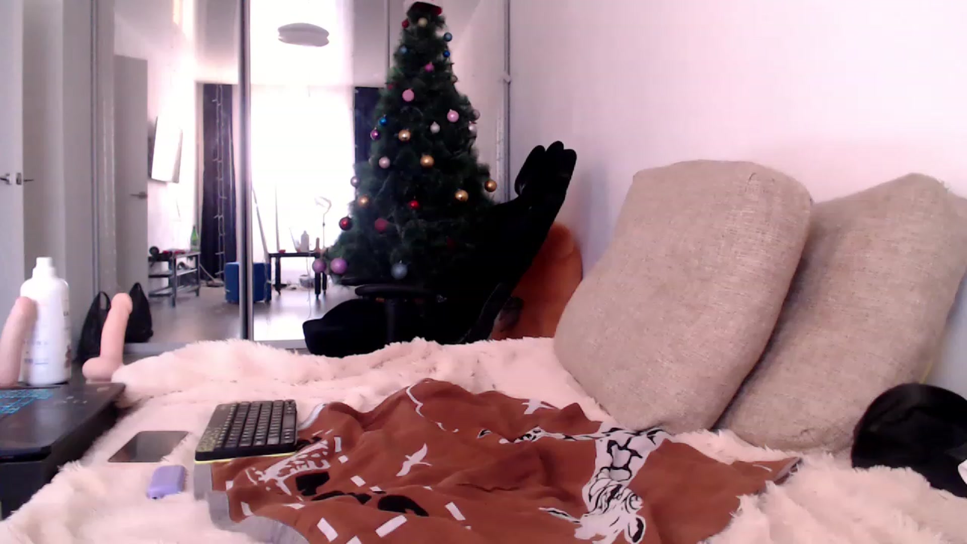 Gallery image thumbnail from CandyBunie's myfreecams stream on, 12/23/2022, 10:08 image 10 of 20