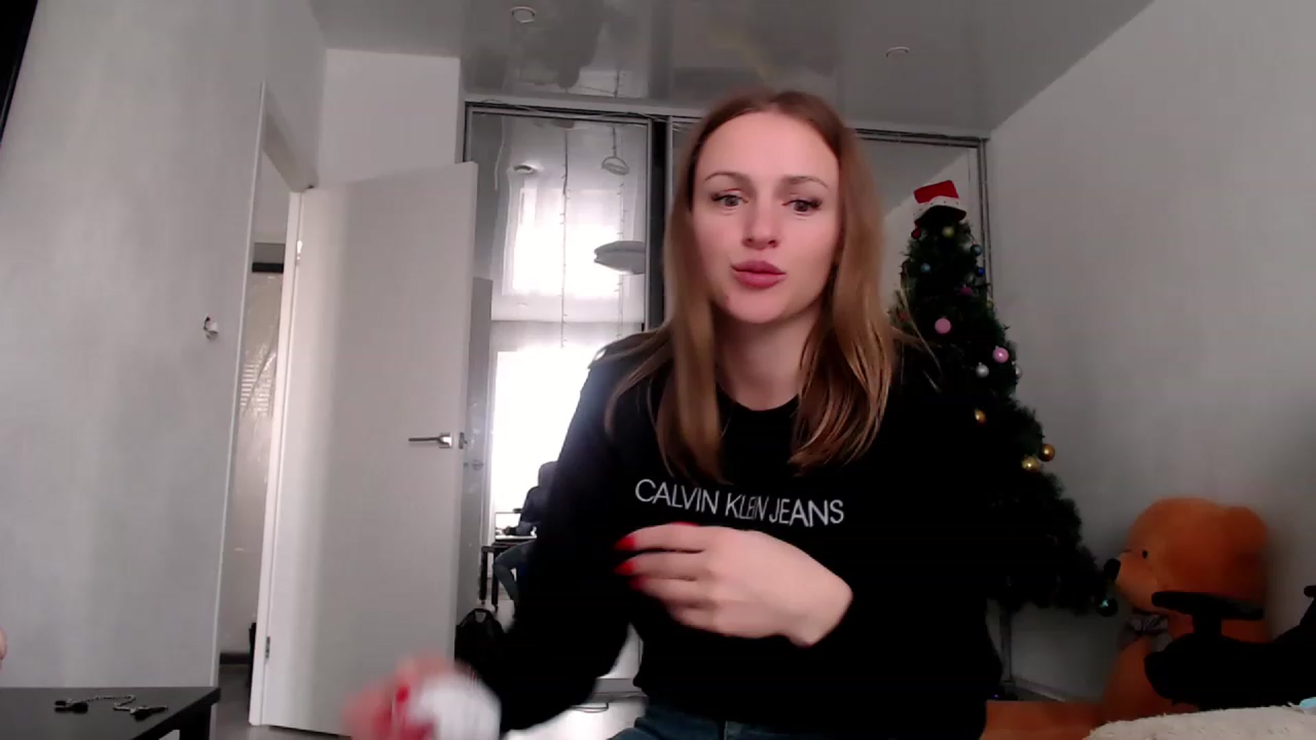 Gallery image thumbnail from CandyBunie's myfreecams stream on, 12/27/2022, 07:35 image 14 of 20