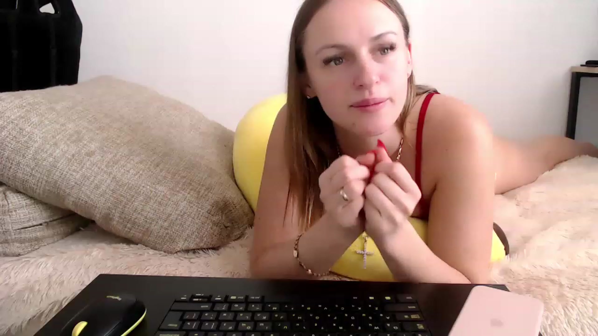 Gallery image thumbnail from CandyBunie's myfreecams stream on, 12/29/2022, 07:39 image 6 of 20
