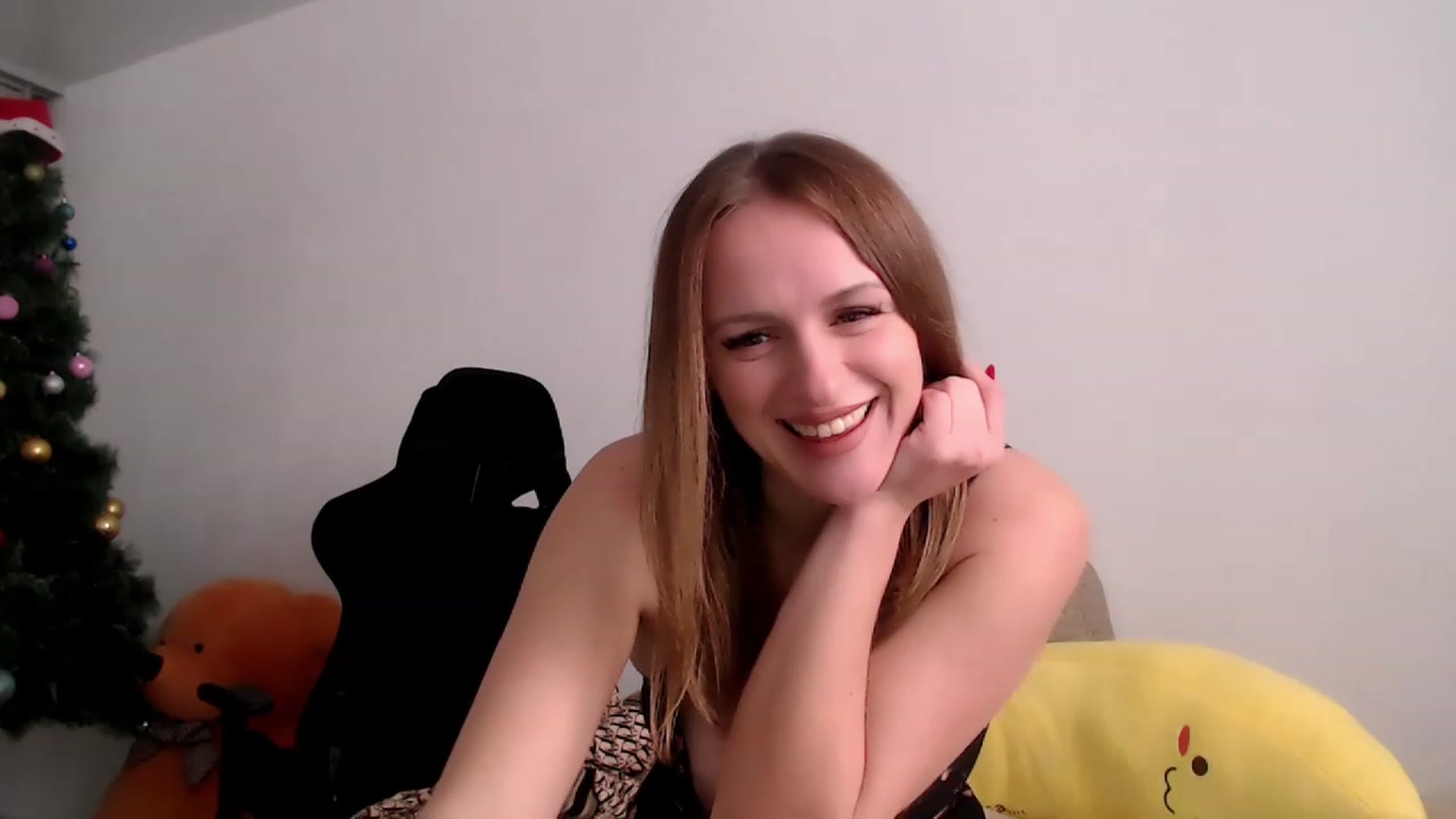 Gallery image thumbnail from CandyBunie's myfreecams stream on, 01/03/2023, 06:47 image 17 of 20